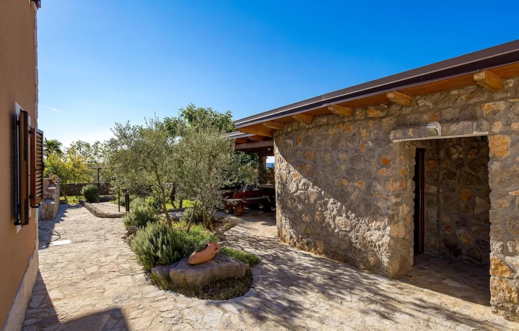 Amazing Home in Zgaljici With Sauna, Wifi and 4 Bedrooms