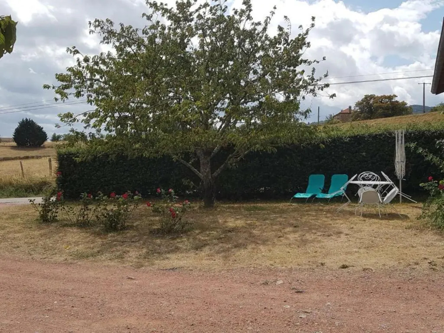 Gîte Villemontais, 4 pièces, 6 personnes - FR-1-496-121