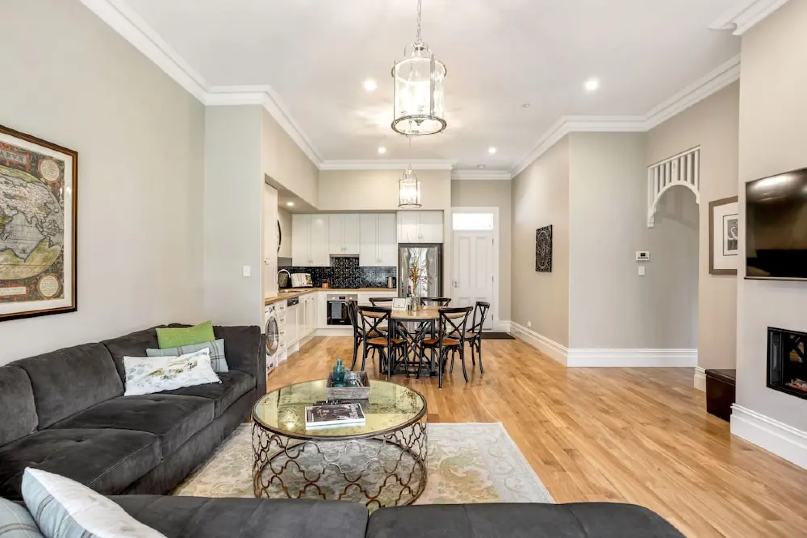 Grandview Accommodation - The Elm Tree Apartments