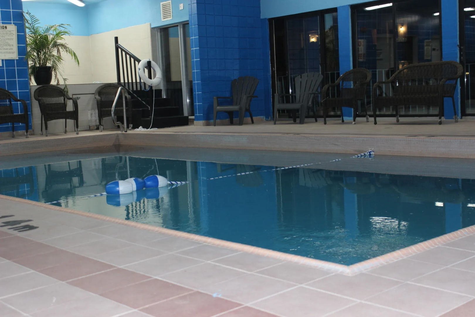 Niagara Lodge & Suites