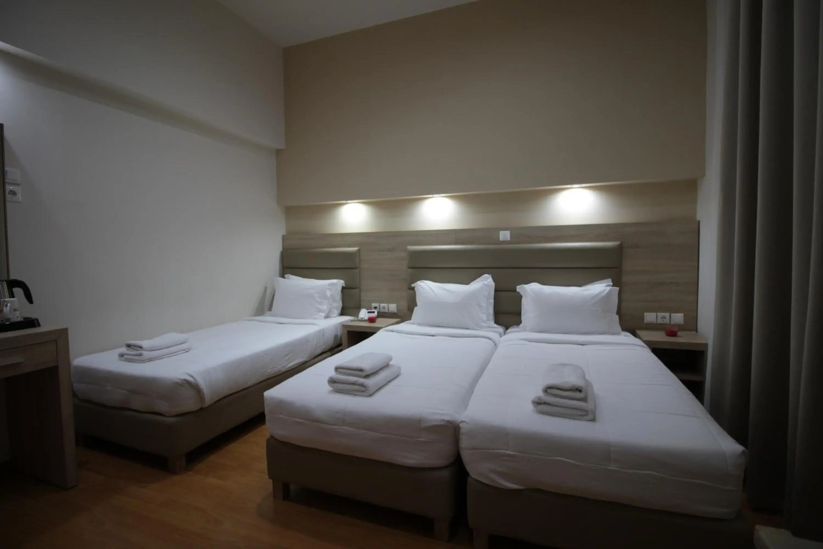 Elikon Hotel