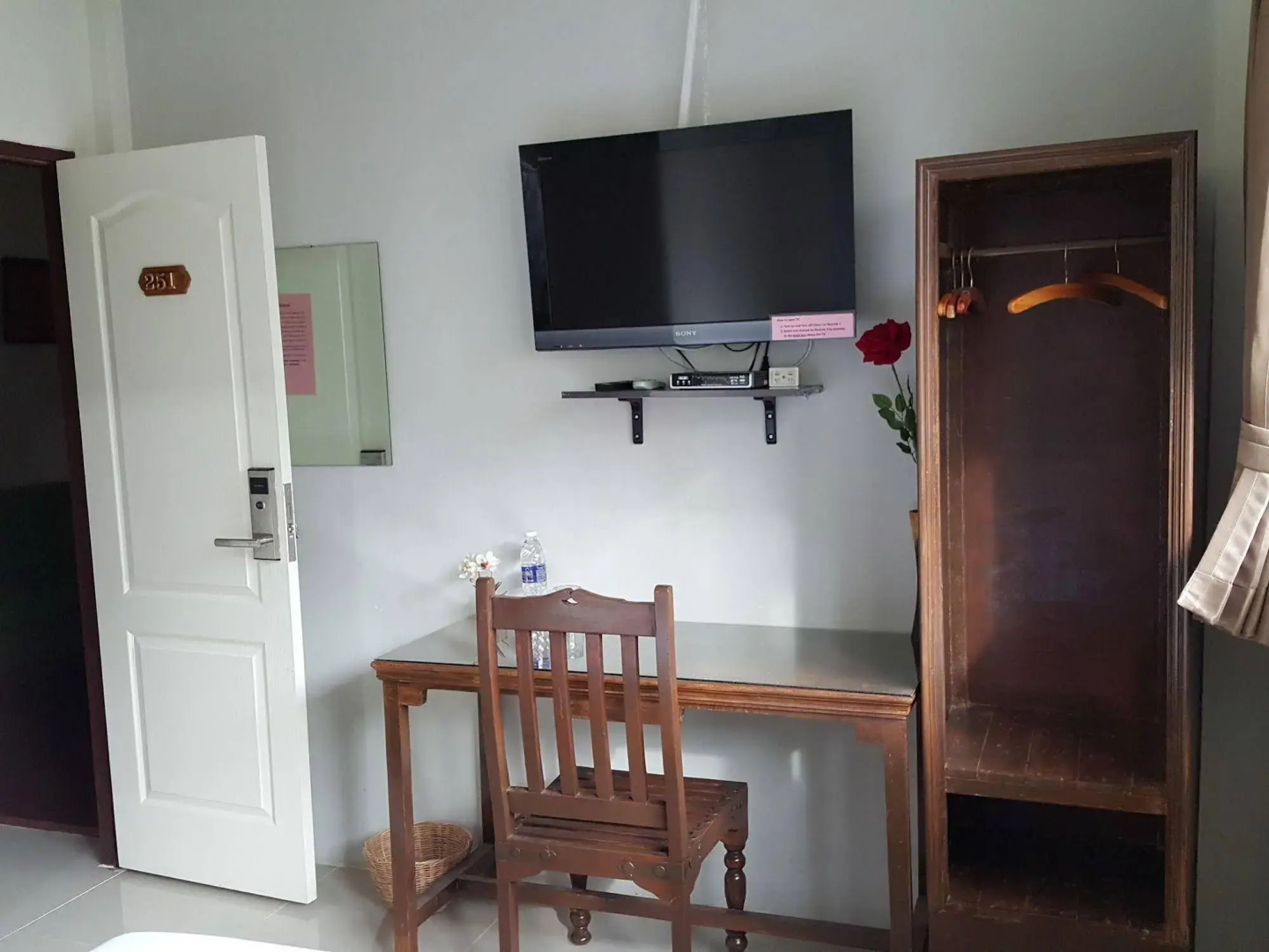 Bangkok Check Inn - Hostel