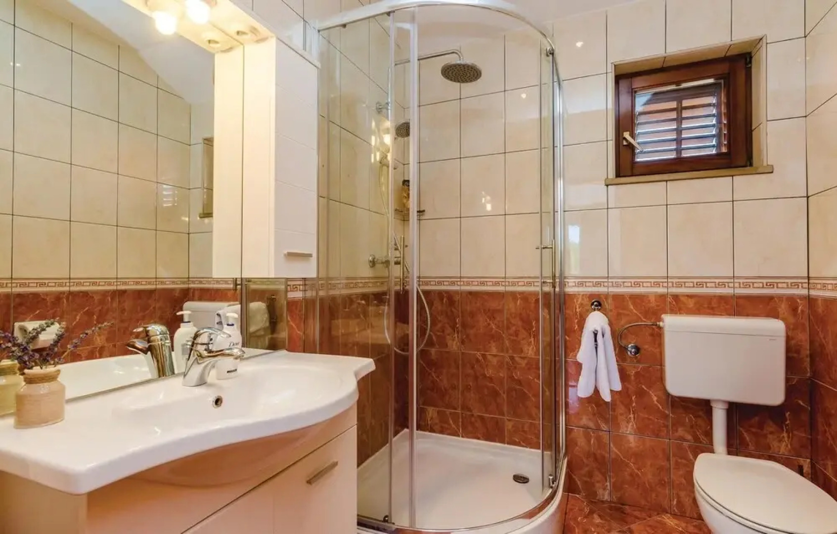 Two-Bedroom Apartment Gruda with an Outdoor Swimming Pool 08