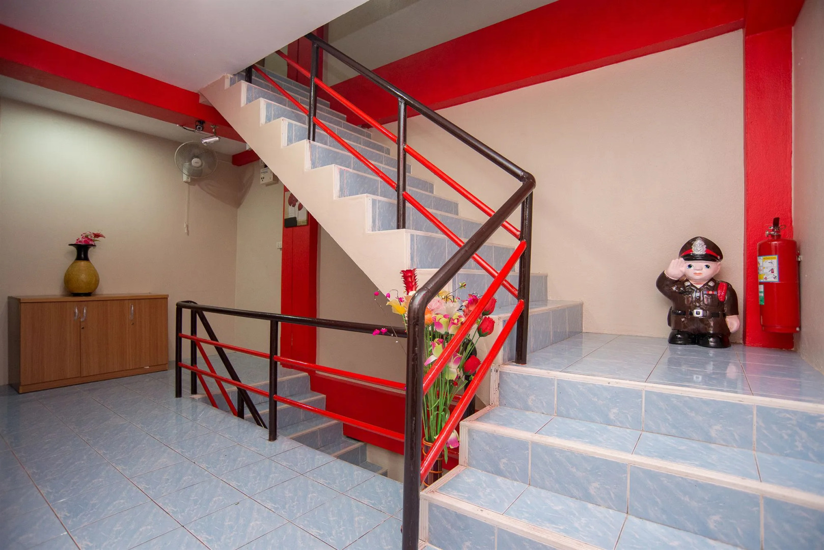 Pattaya Holiday Lodge