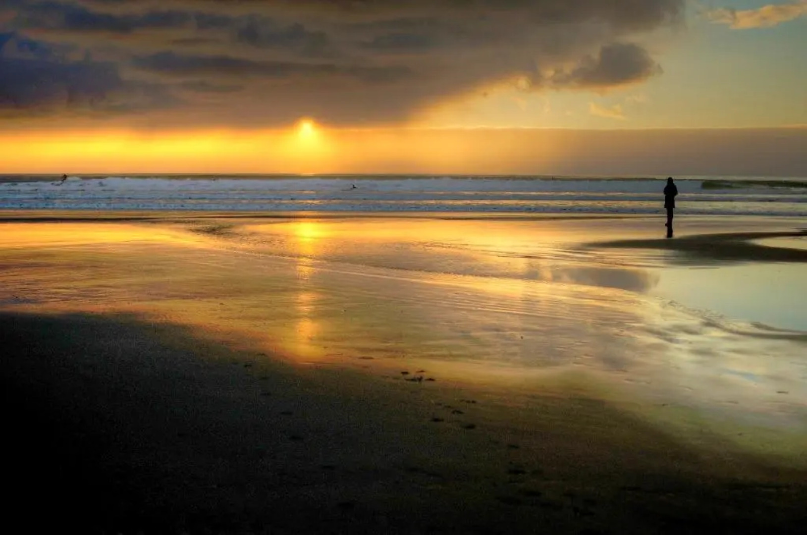 Waters Edge Shoreside Suites