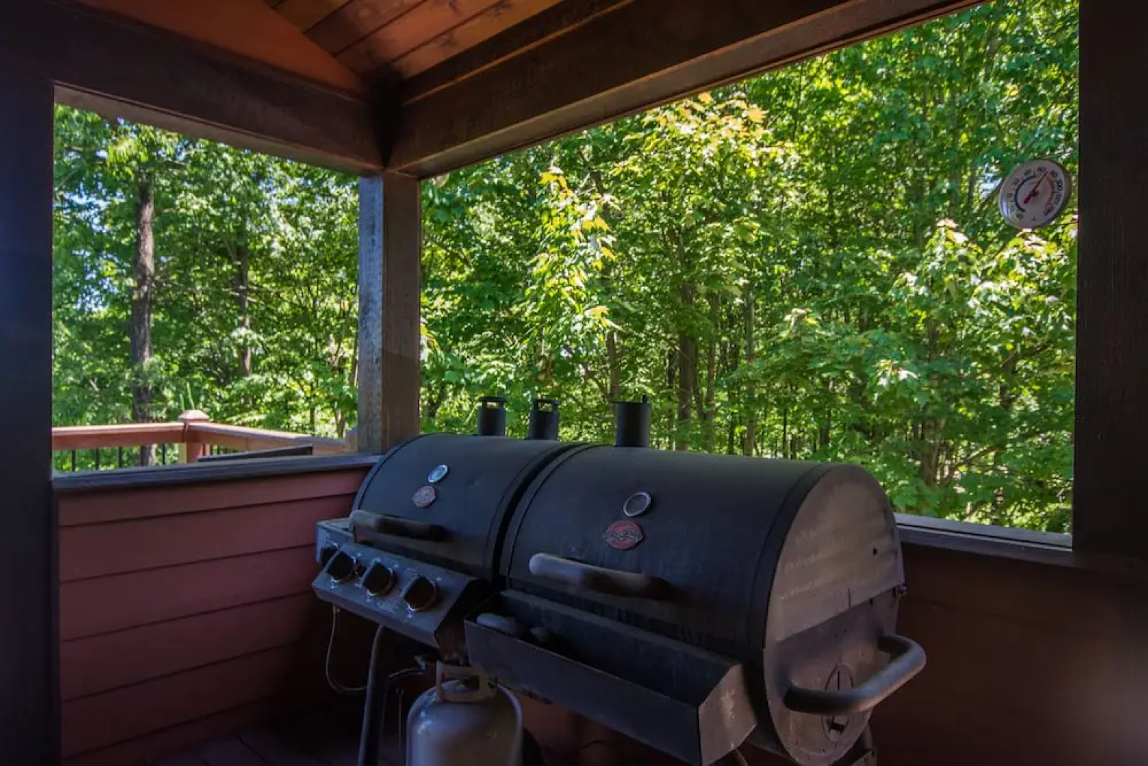 Wisp' n Away 5 Bedroom House