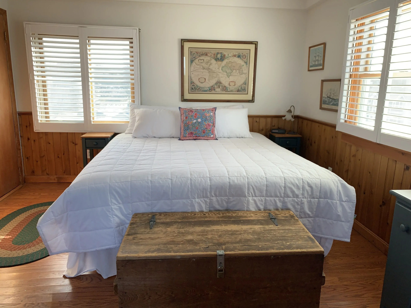 Vineyard Harbor Motel - Private Beach