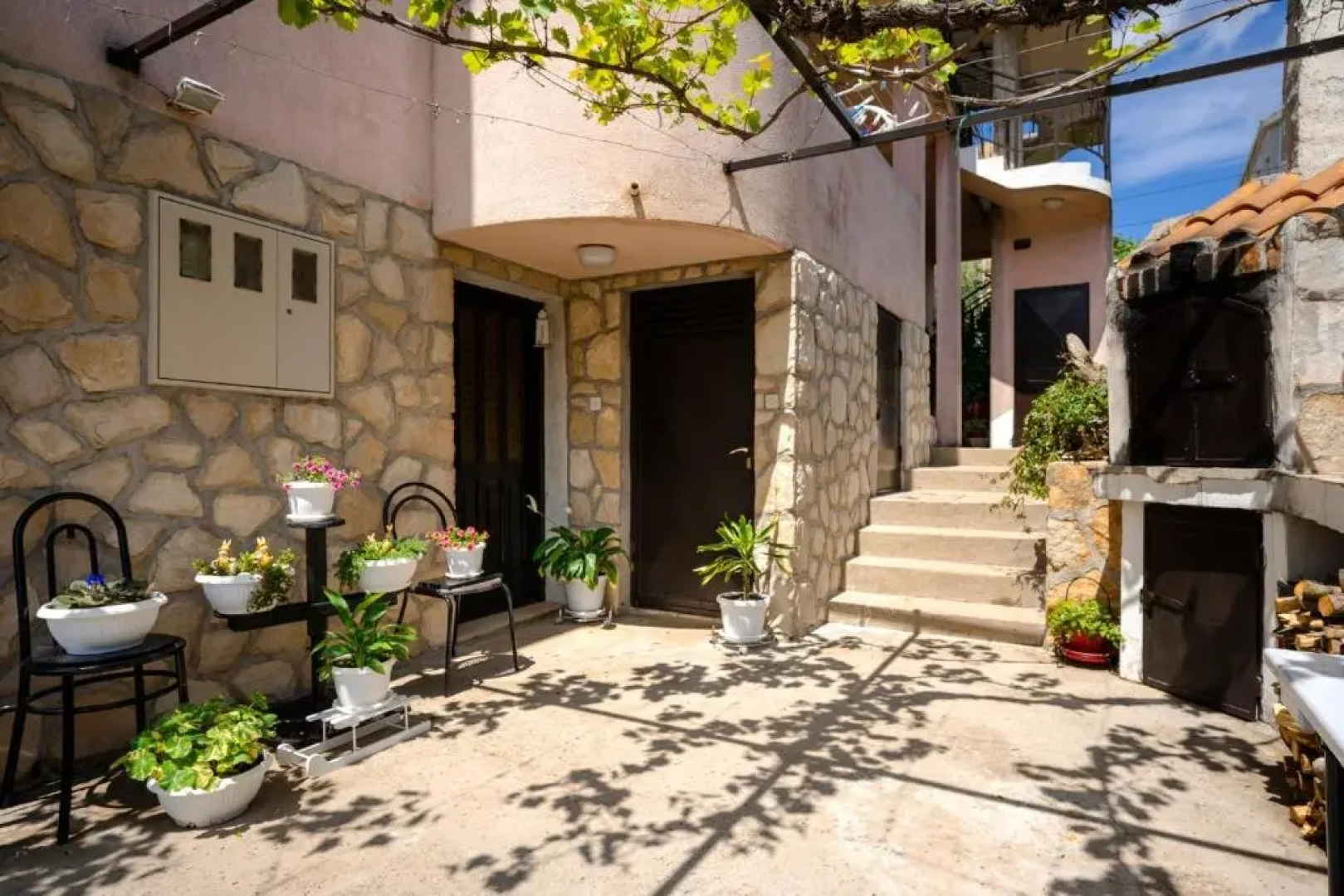 Apartments Gold - 300m from beach