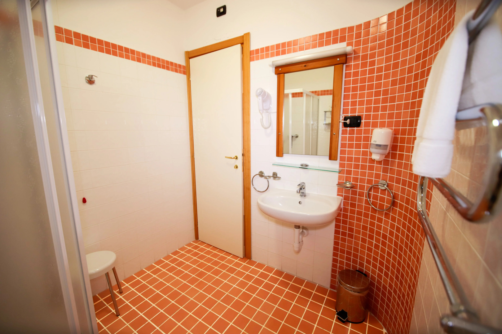 Pràcatinat Hotel & Restaurant