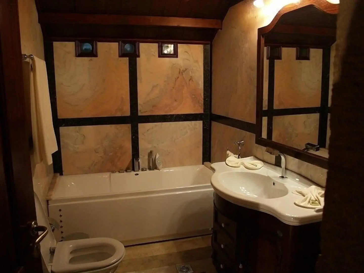 Palazzo Loupassi Boutique Villas