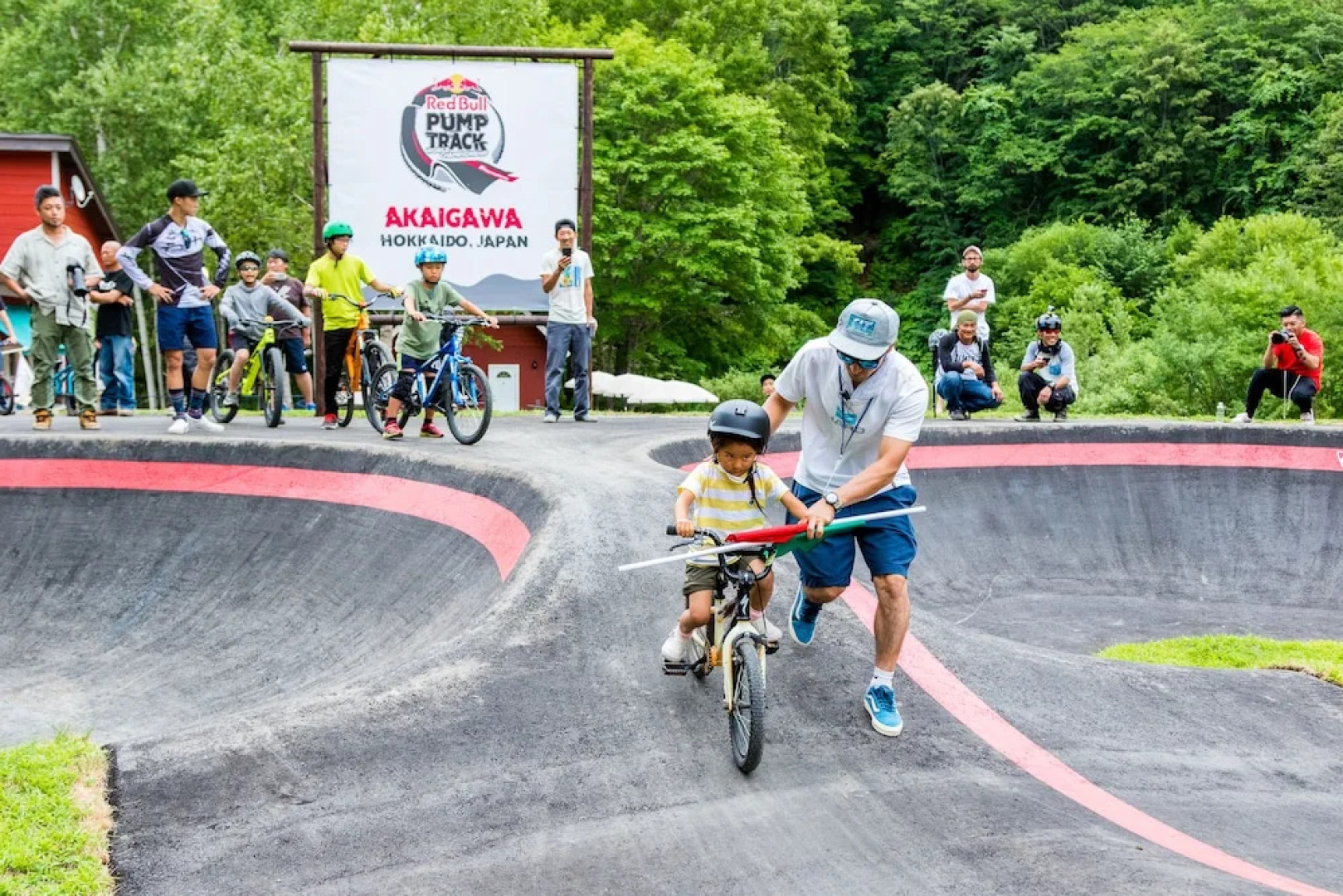 Jyubako AKAIGAWA TOMO PLAYPARK