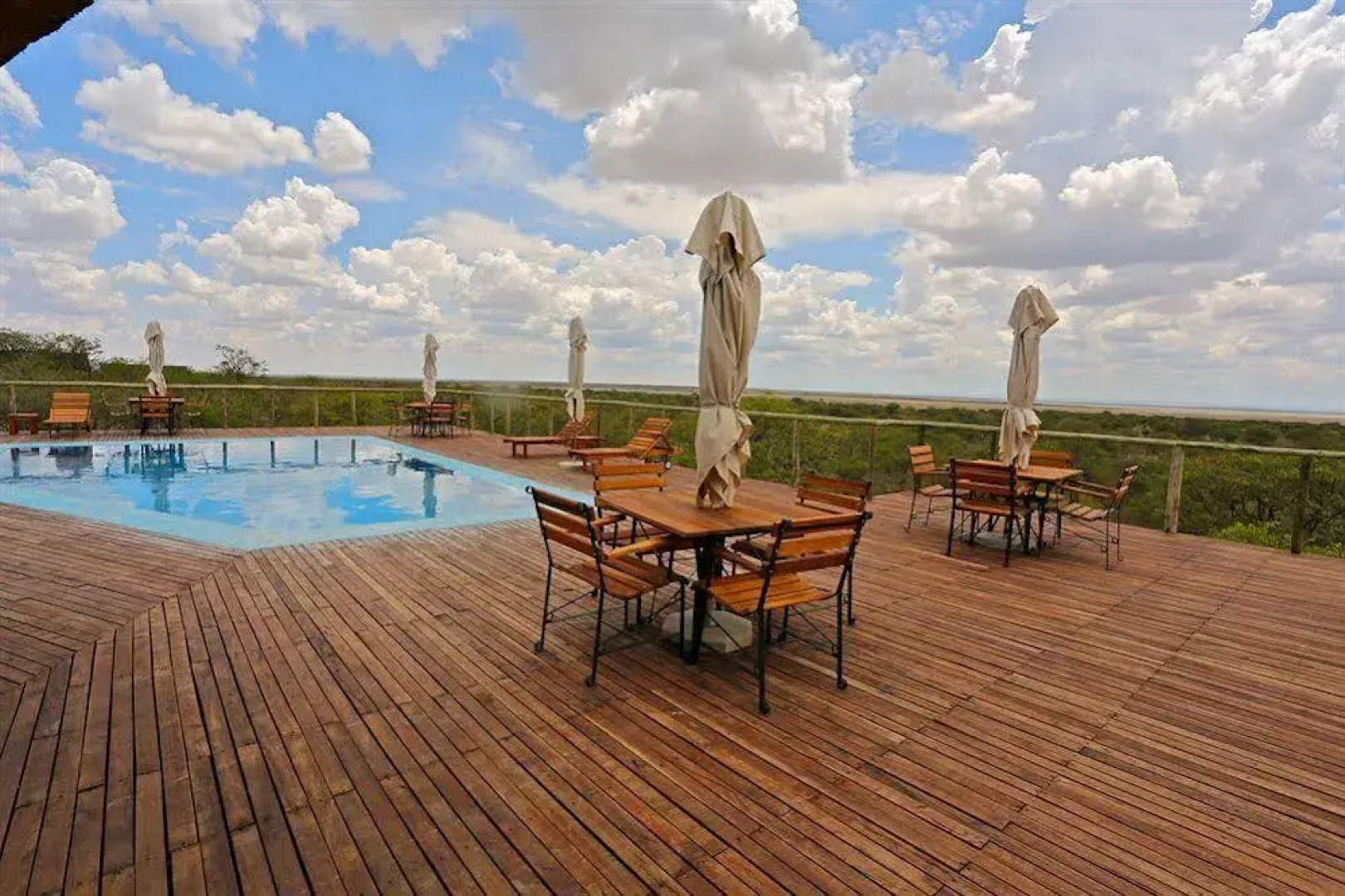 Uukwaluudhi Safari Lodge