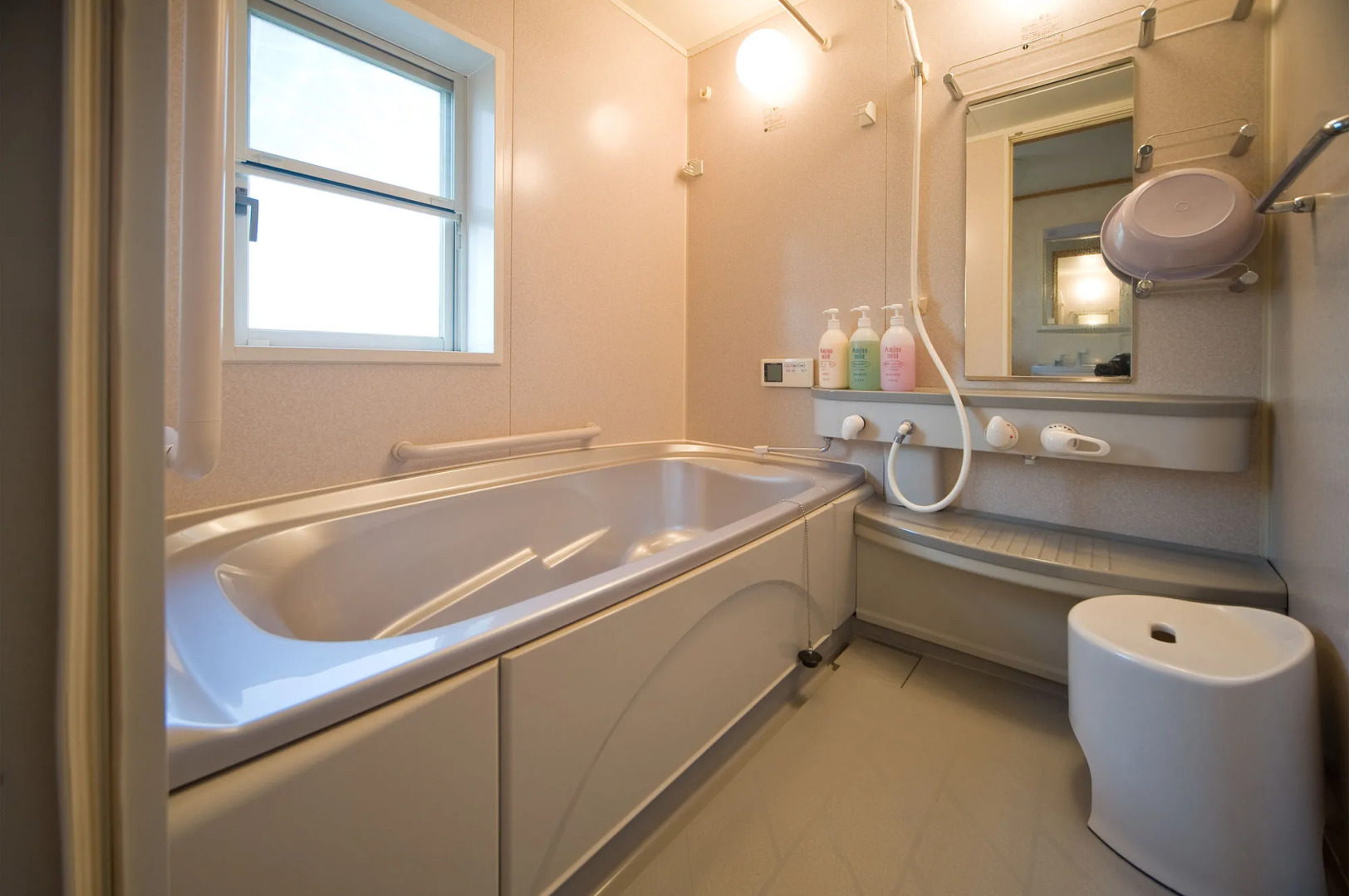 Holiday House Green Garden