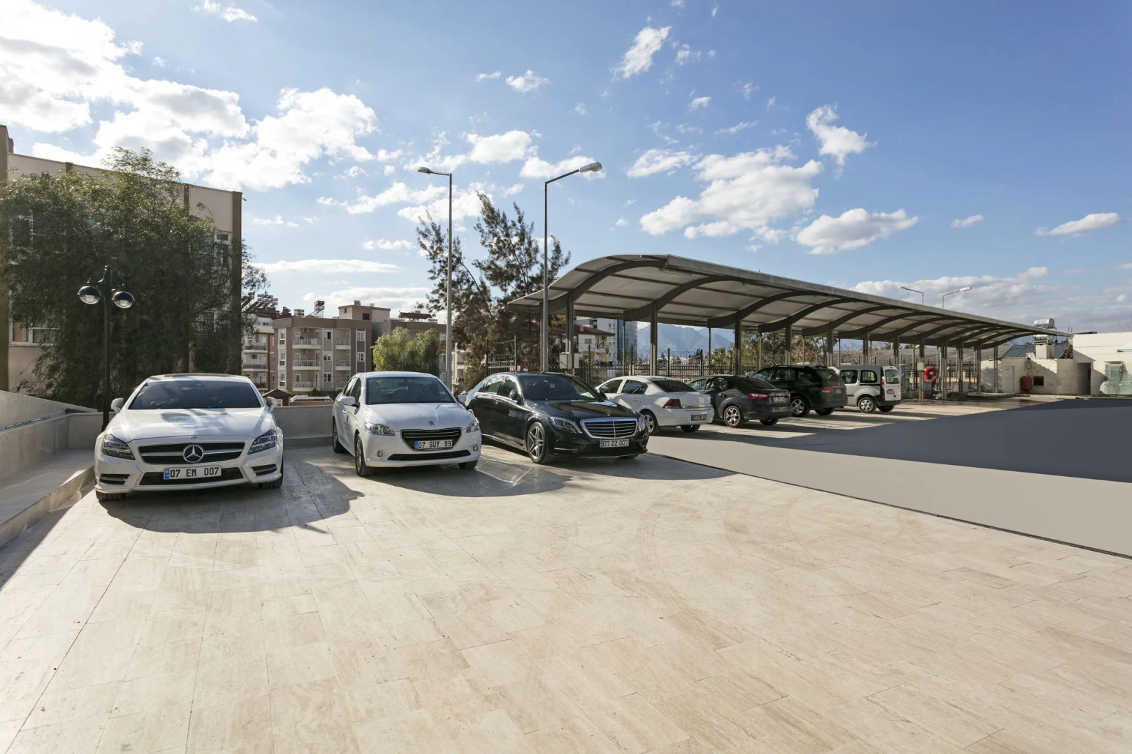 B Business Hotel & Spa