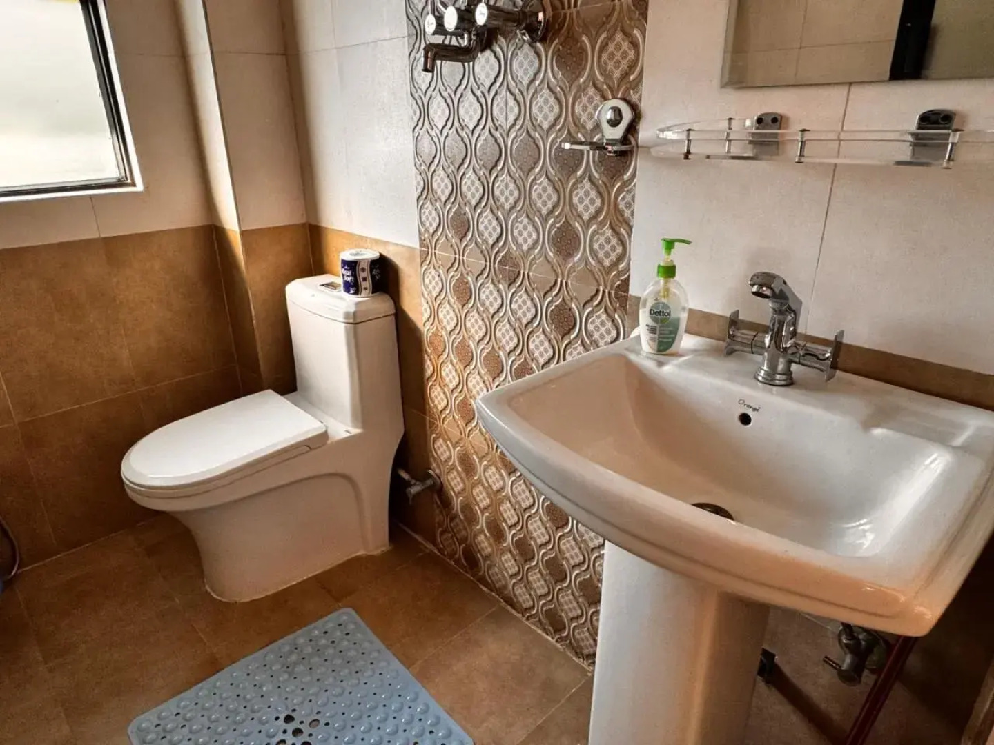 All inclusive Yoga Retreat in Niru Yoga Homestay