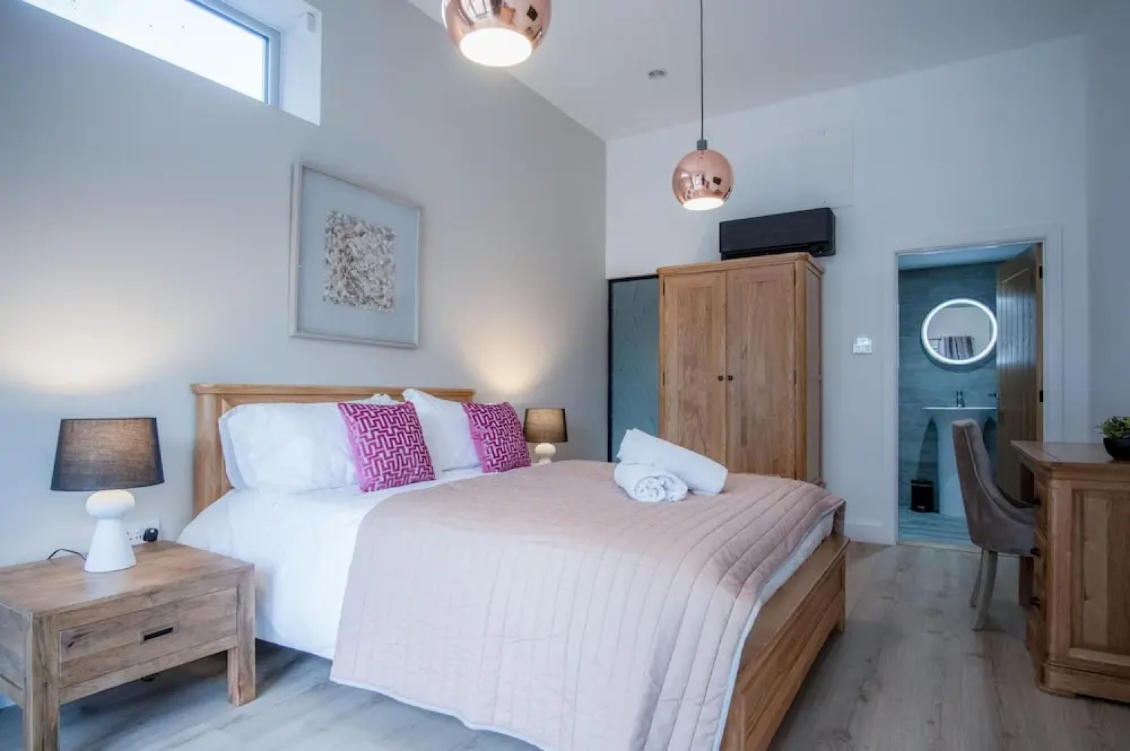 Room 12 - The Sleeping Giant - Pen Y Cae Inn