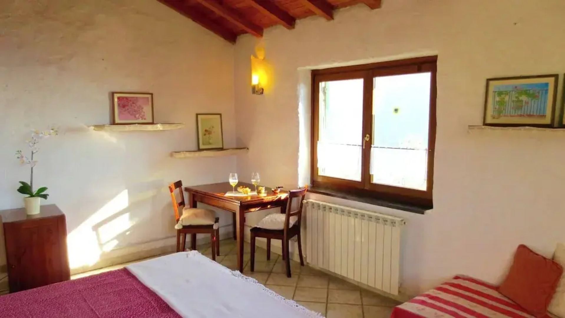 Panoramic Rural House With Garden