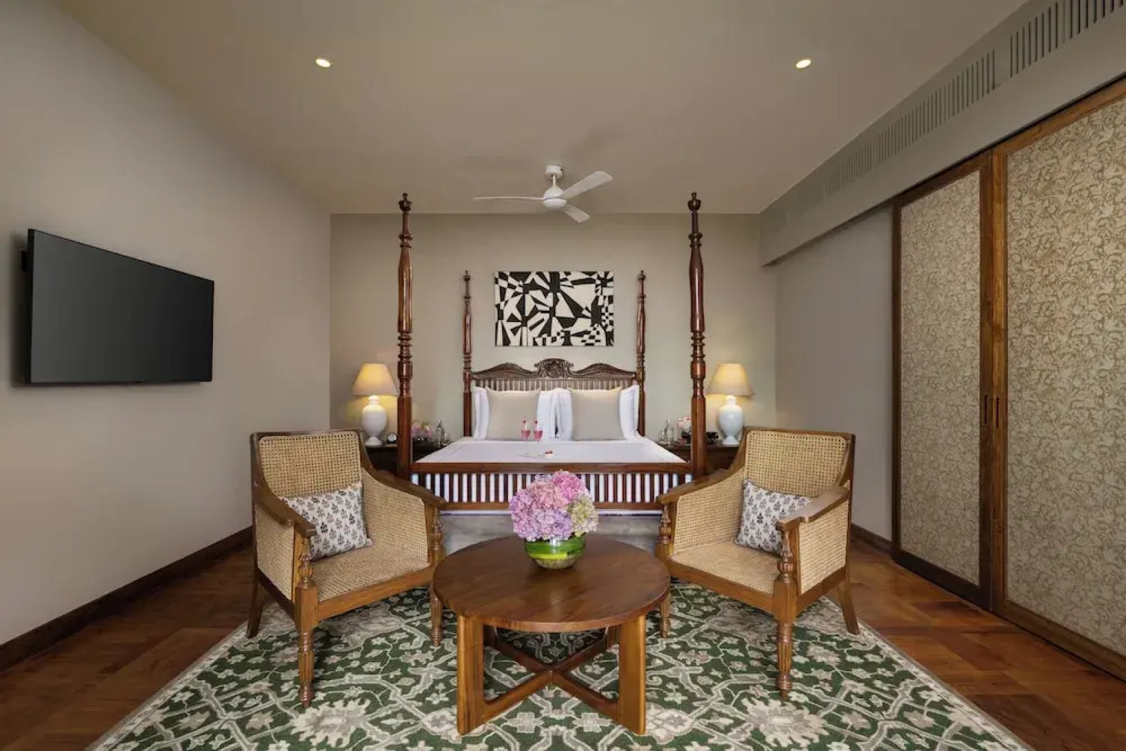 Taj Ganga Kutir Resort & Spa, Raichak