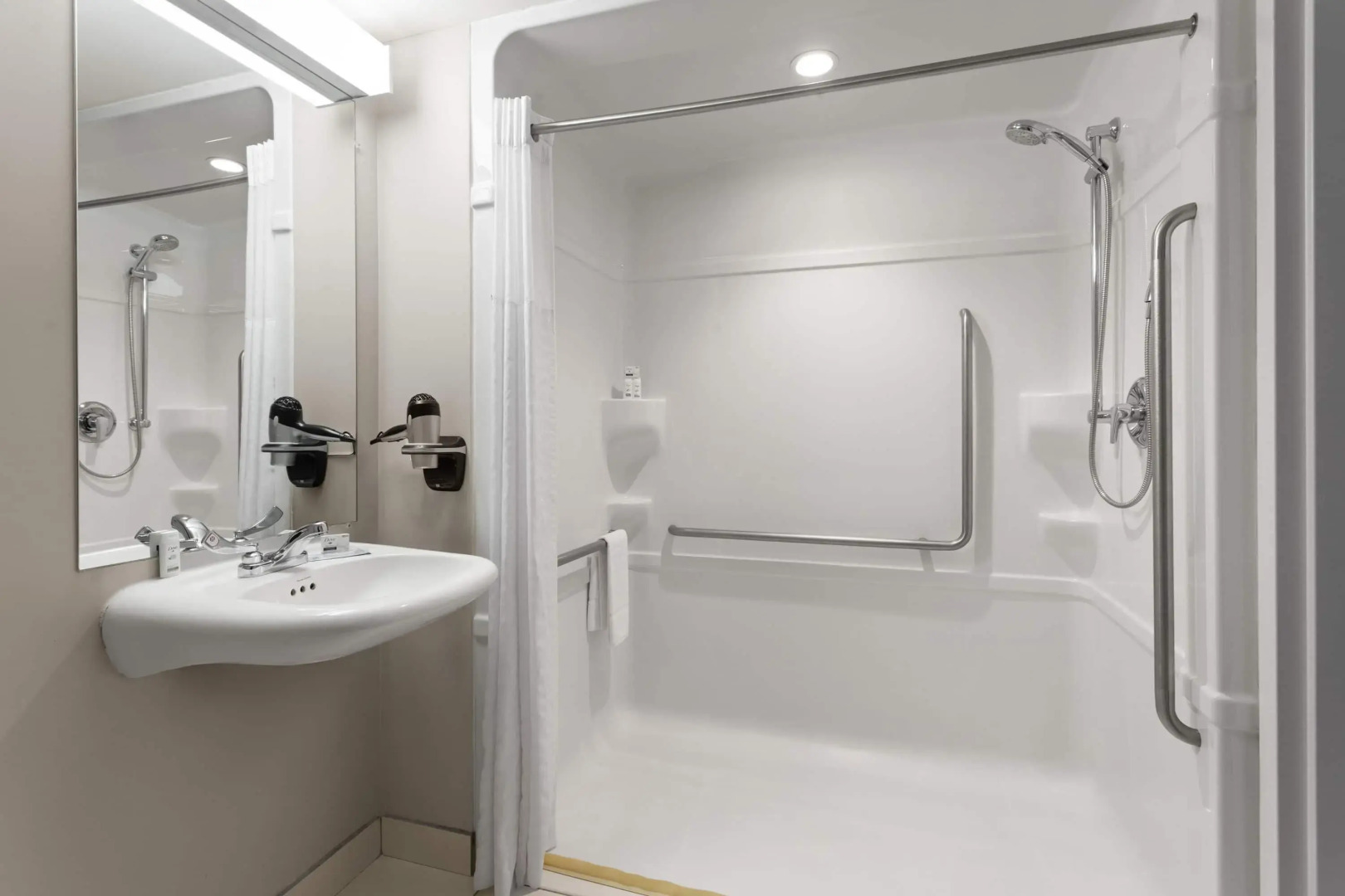 Microtel Inn & Suites by Wyndham Sault Ste. Marie