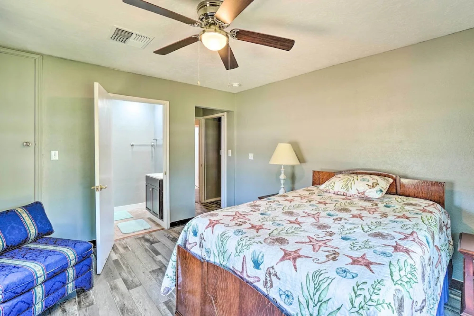 Centrally Located Lawton Home: Dogs Welcome!