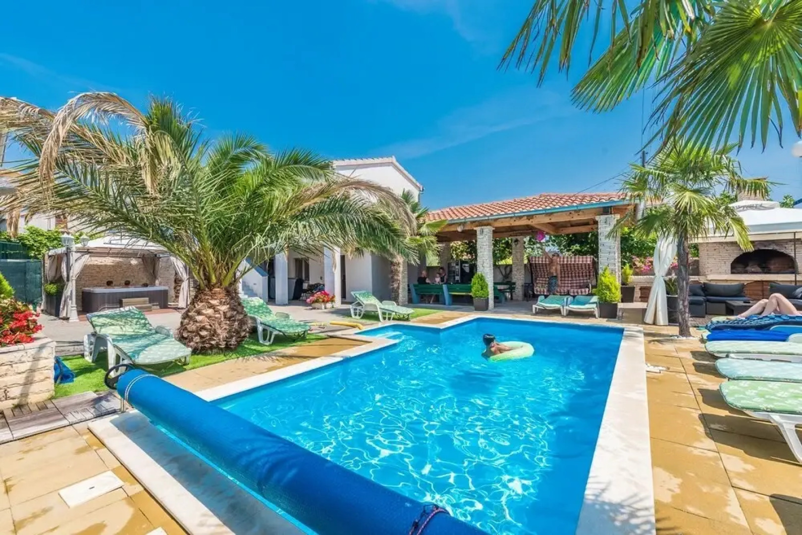 Tomo - Open Pool and Pool for Children - A2