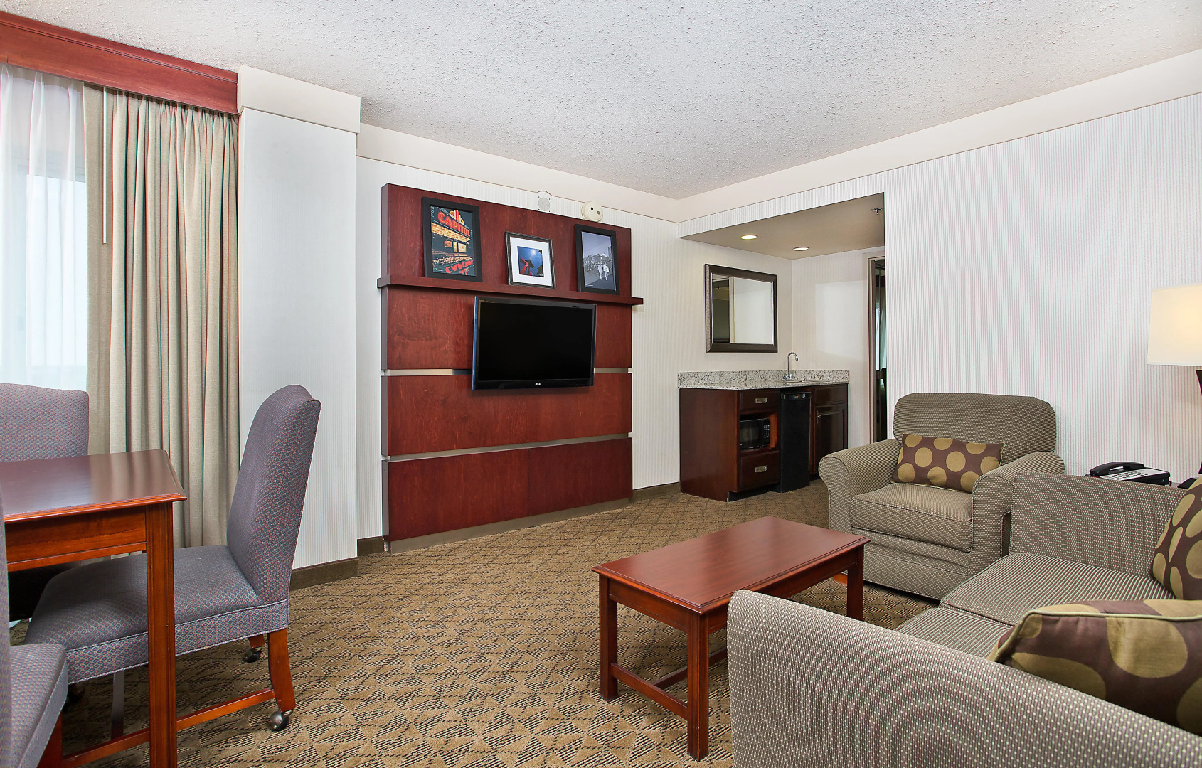 Holiday Inn University Plaza-Bowling Green by IHG