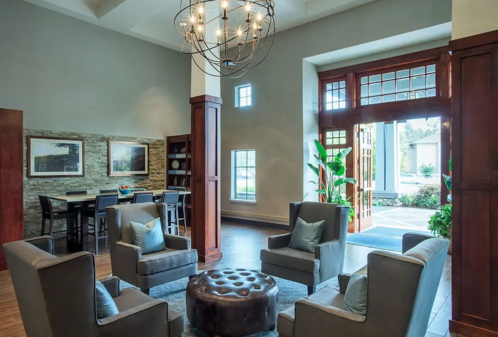 Holiday Inn Express Carpinteria