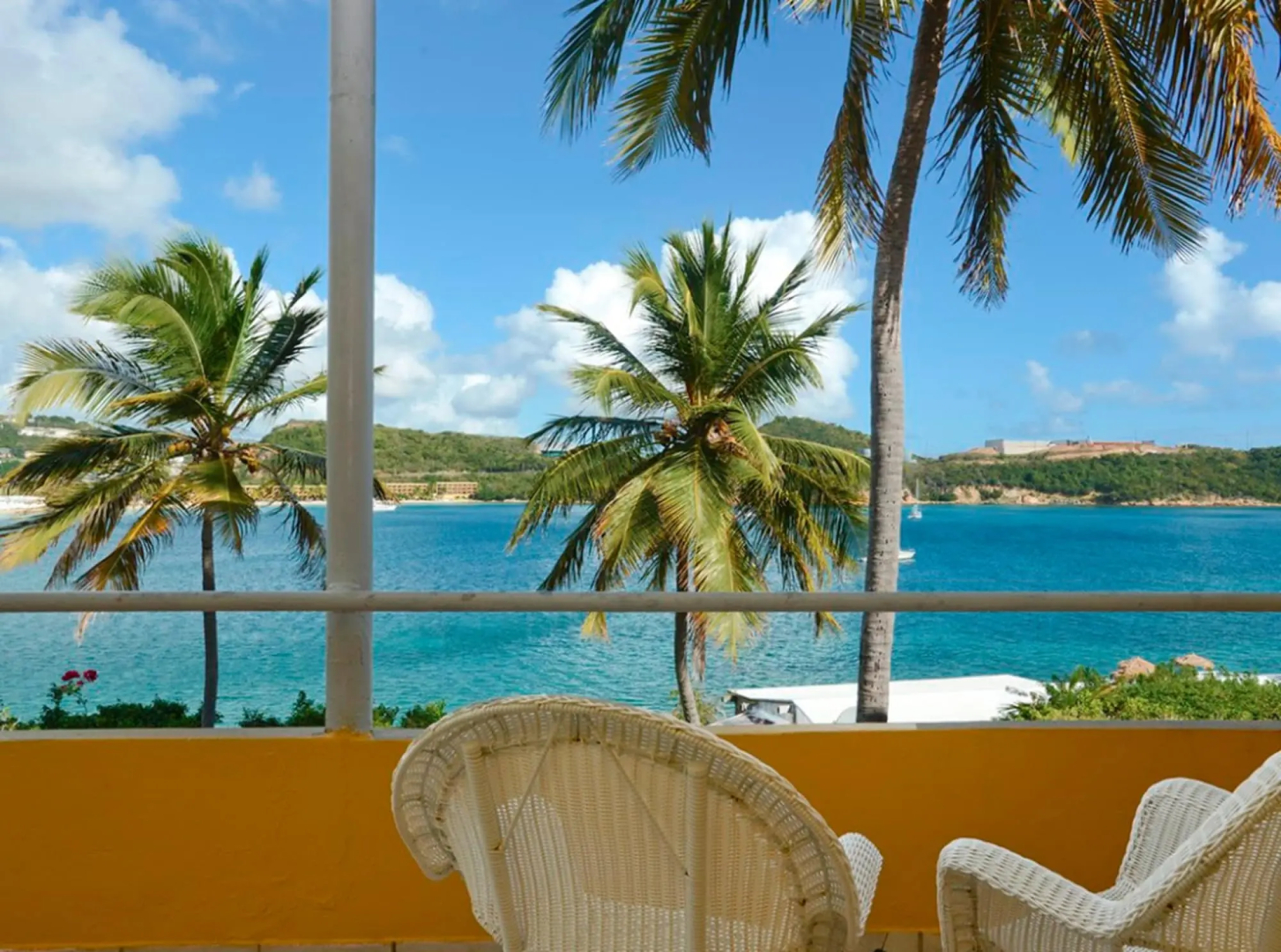 Lindbergh Bay Hotel and Villas