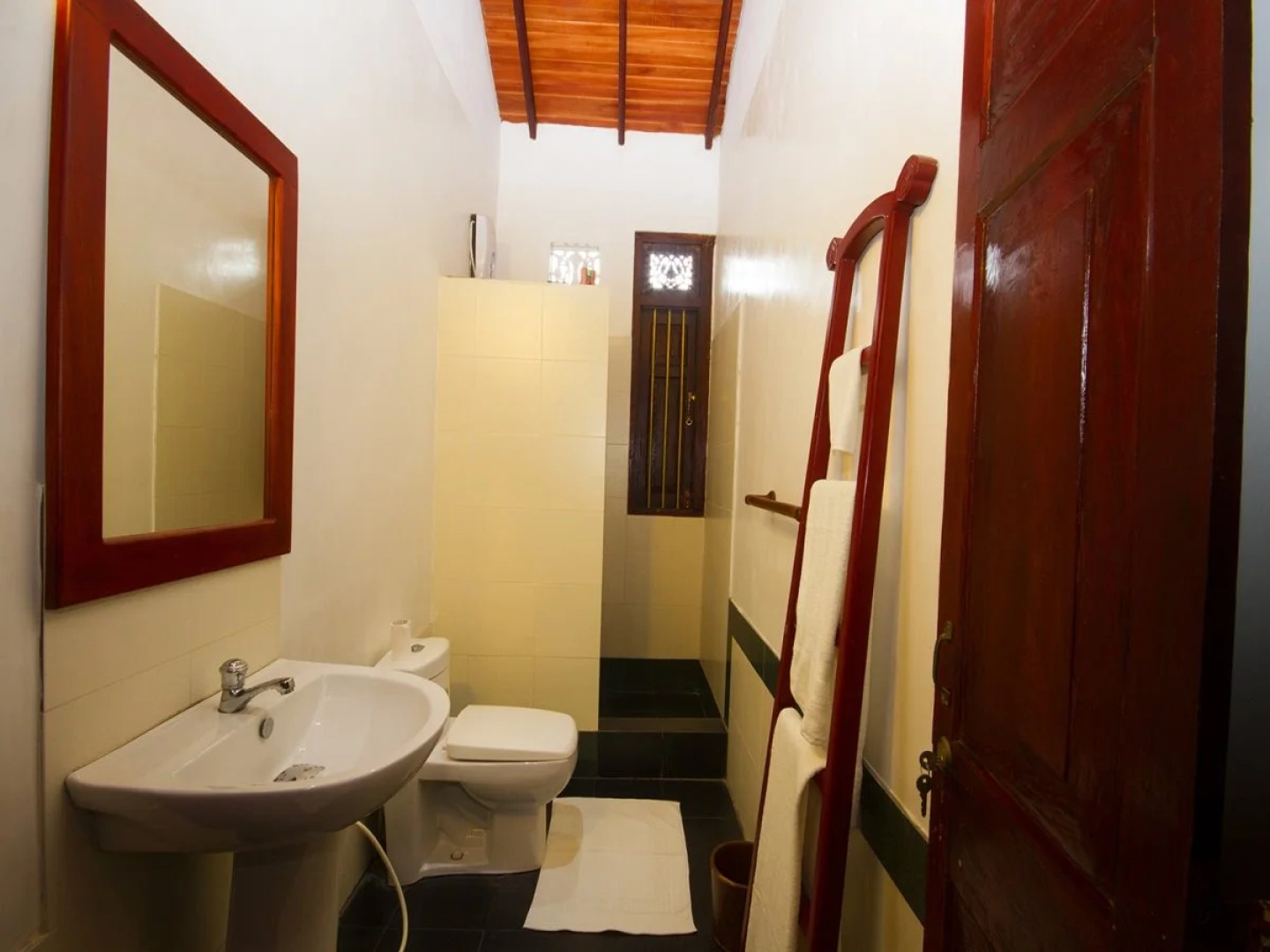 Hamilton Beach Villa