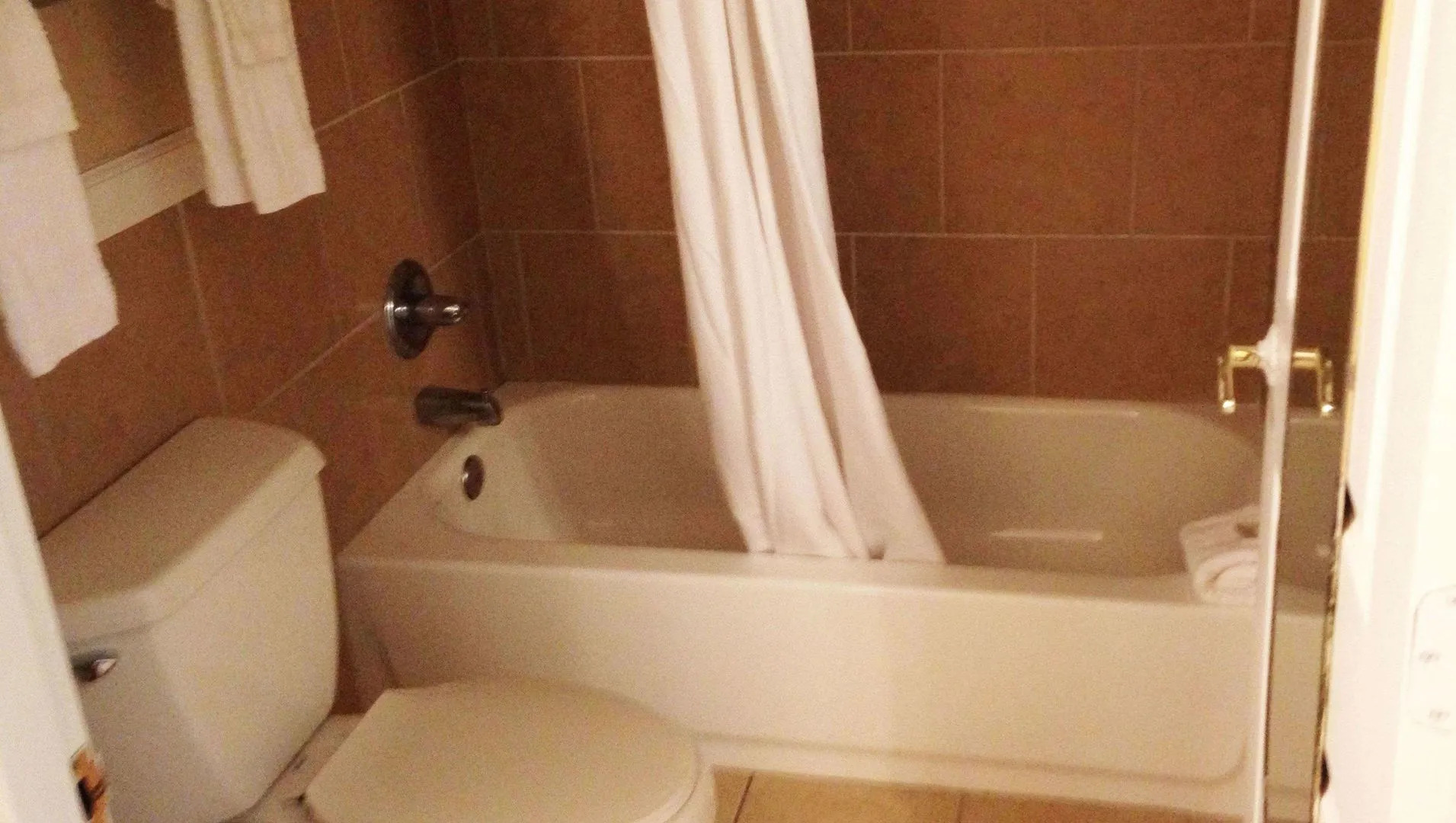 Econo Lodge Inn & Suites Ocean Springs - Biloxi