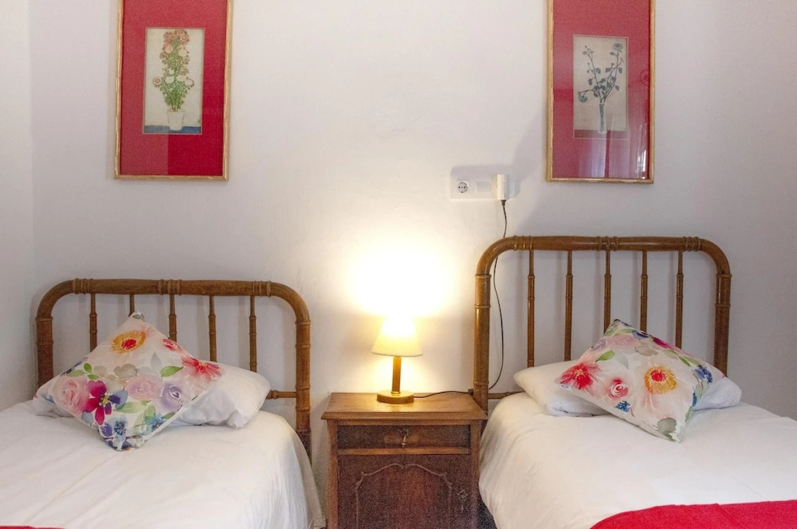 House With 4 Bedrooms in Anciles, With Wonderful Mountain View, Furnished Balcony and Wifi Near the Slopes