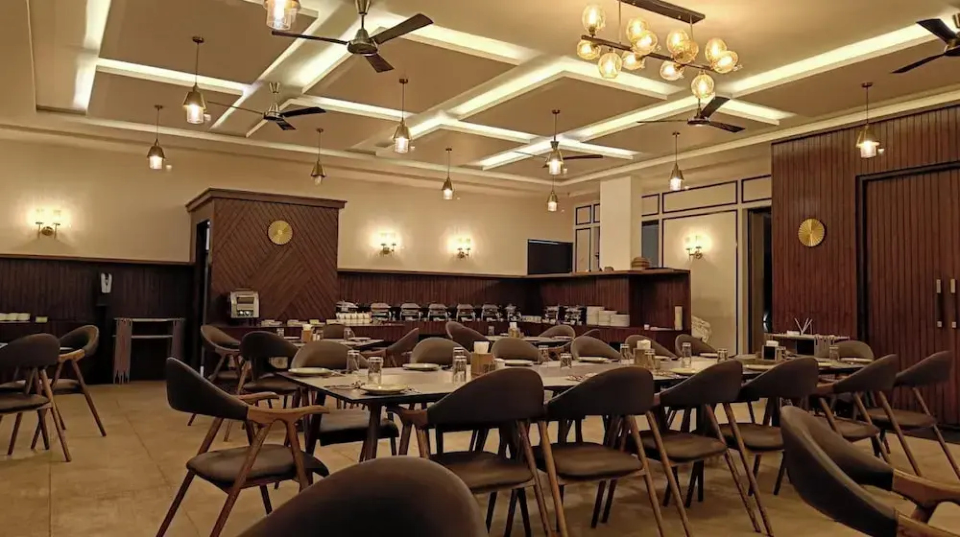 Bindiga Peak Resorts