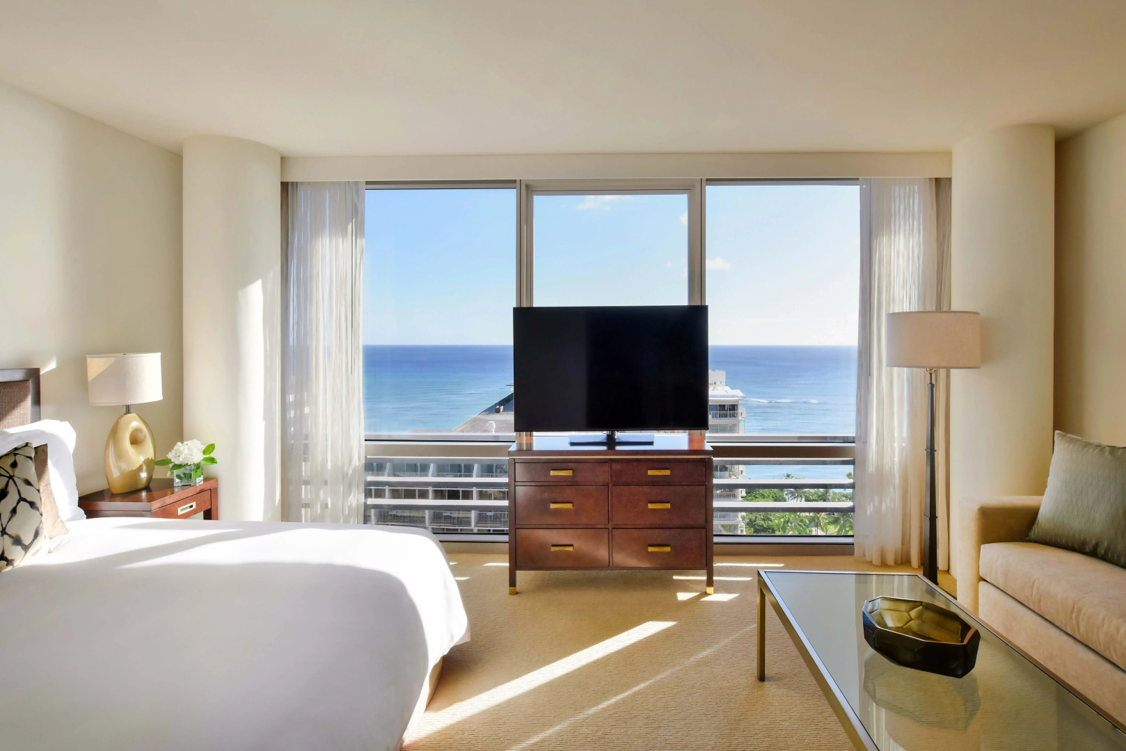 Ka Laʻi Waikiki Beach, LXR Hotels & Resorts