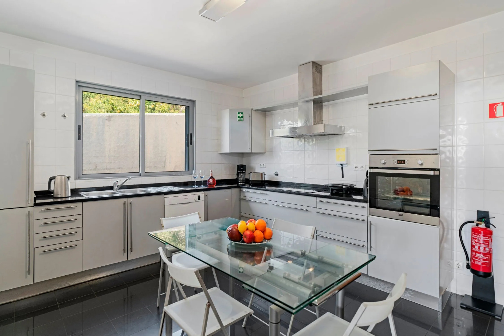 Villa Sol e Mar by OurMadeira