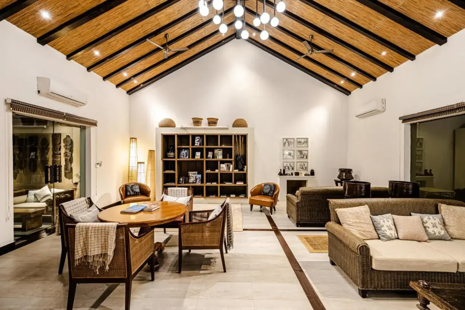 Meghauli Serai Chitwan National Park - A Taj Safari Lodge