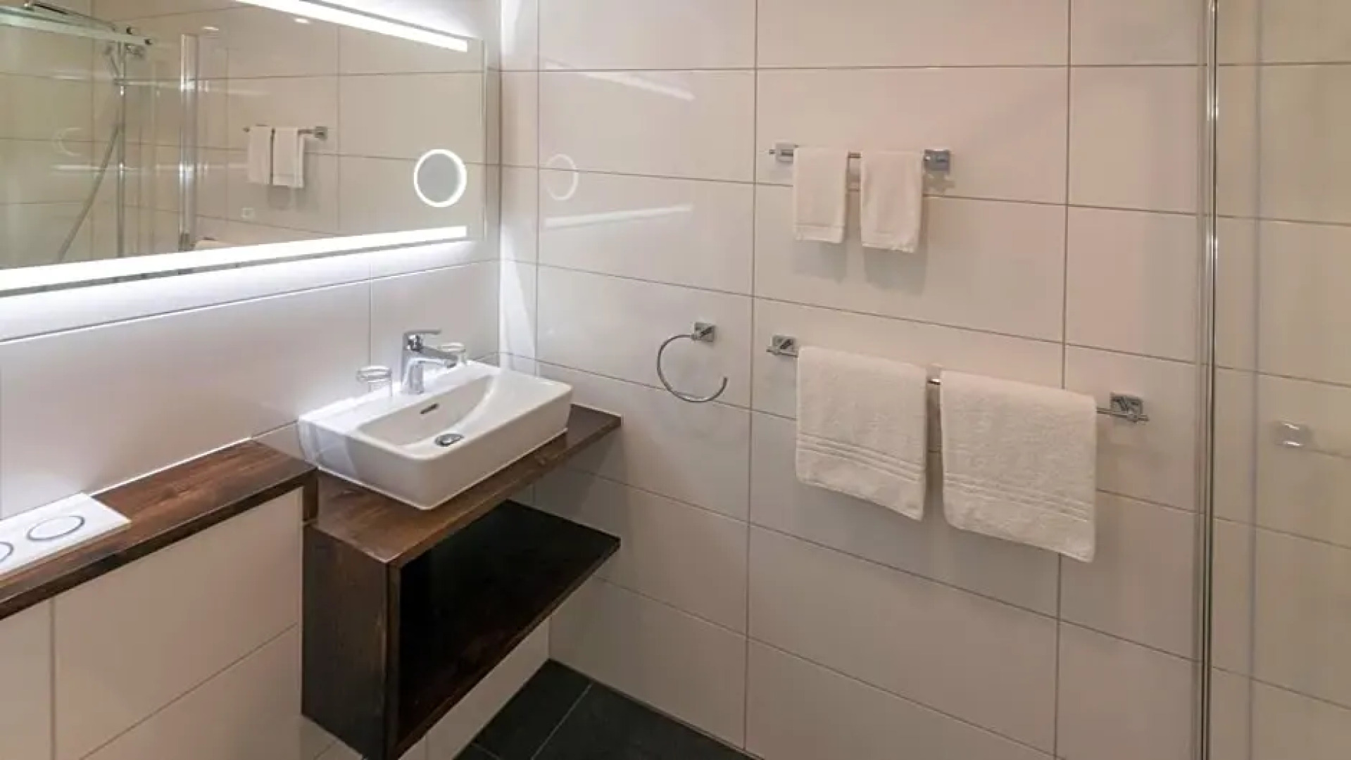 Swiss Inn Hotel & Apartments