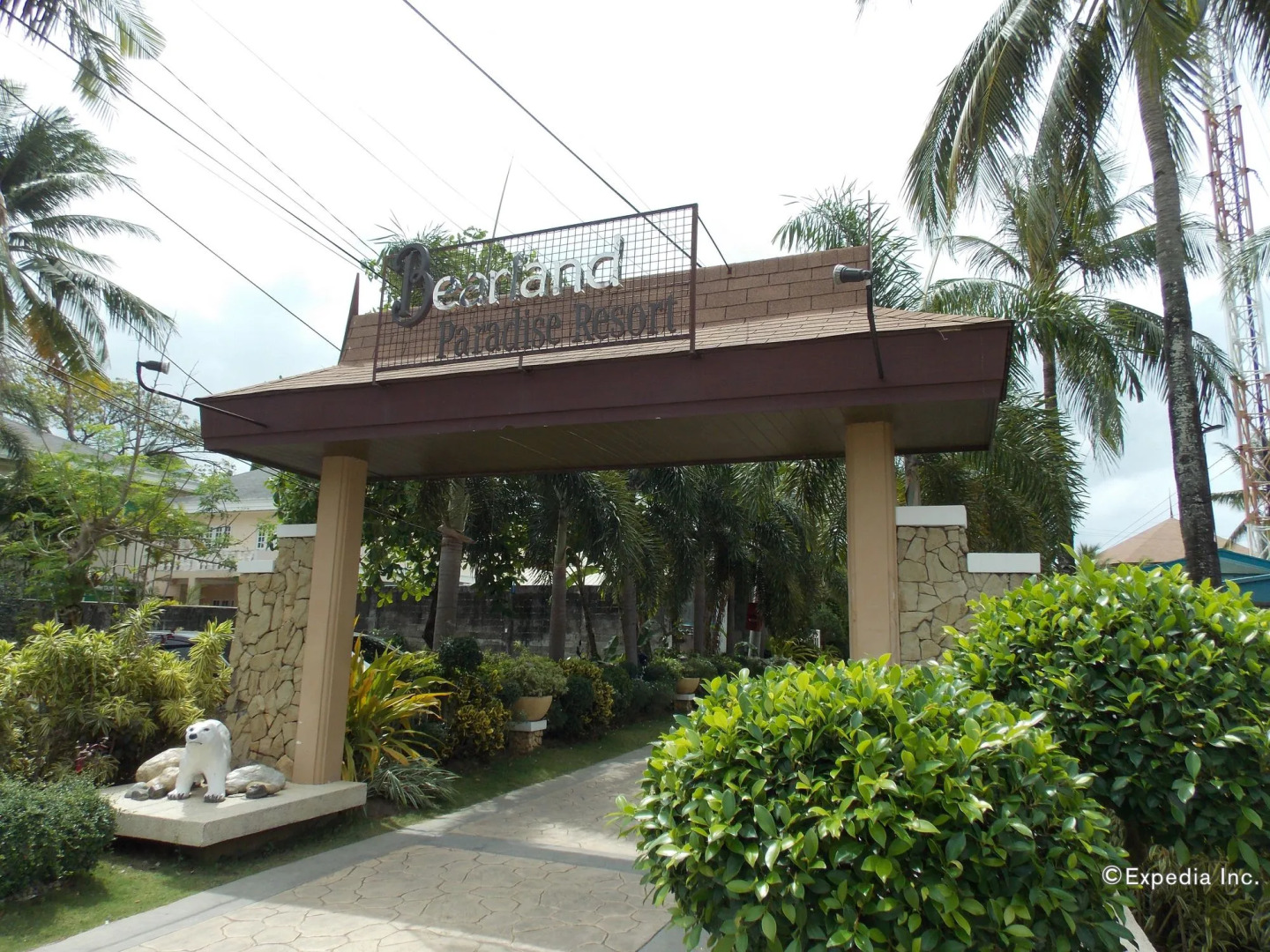 Bearland Paradise Resort