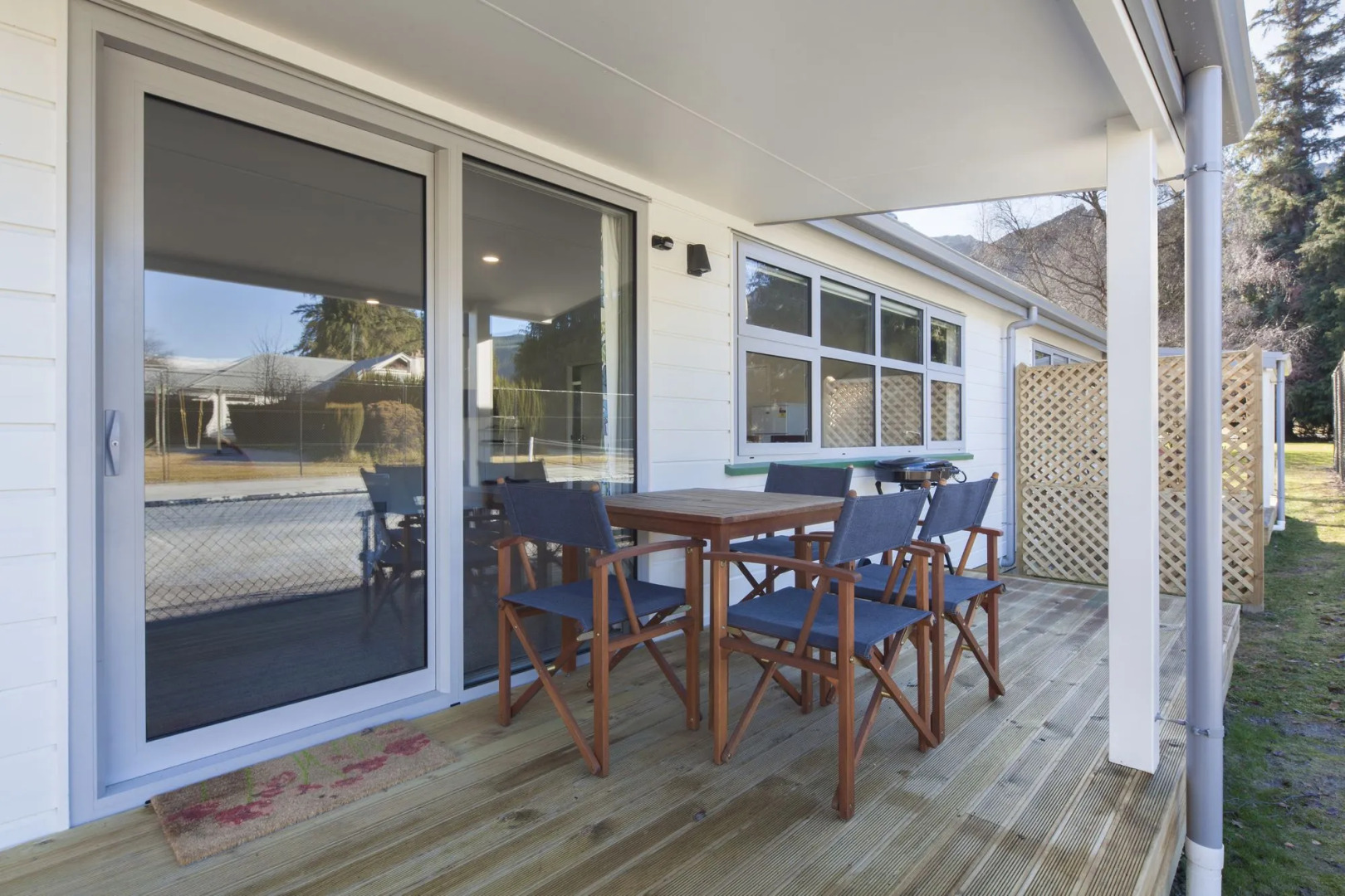 Willowbrook Country Apartments