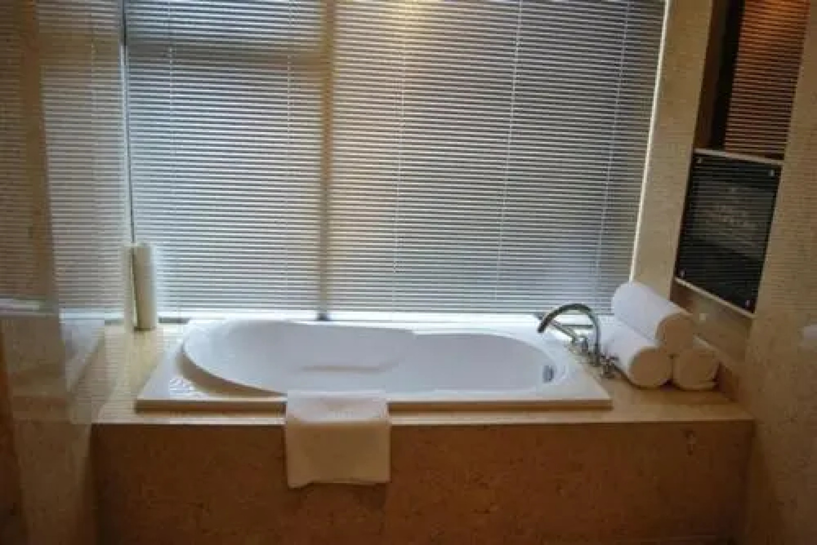 Days Hillsun & Suite