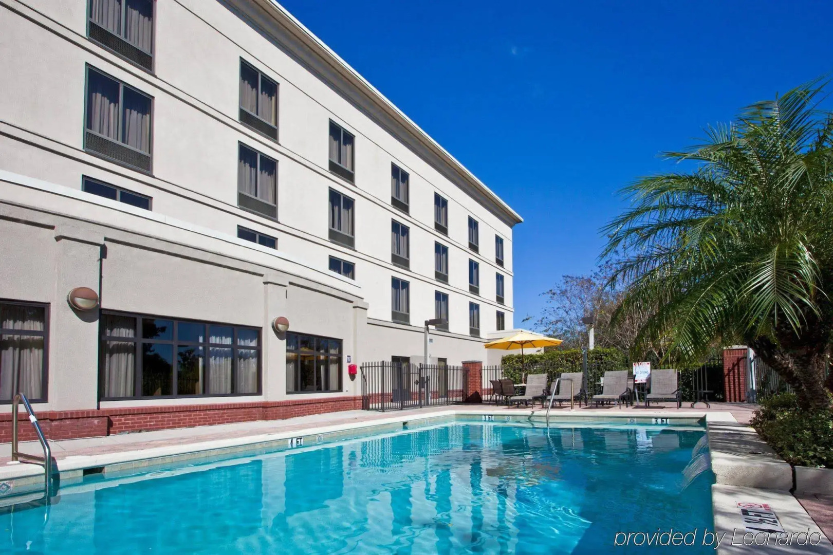 Holiday Inn Express Hotel & Suites Tampa-Anderson Rd/Veteran by IHG