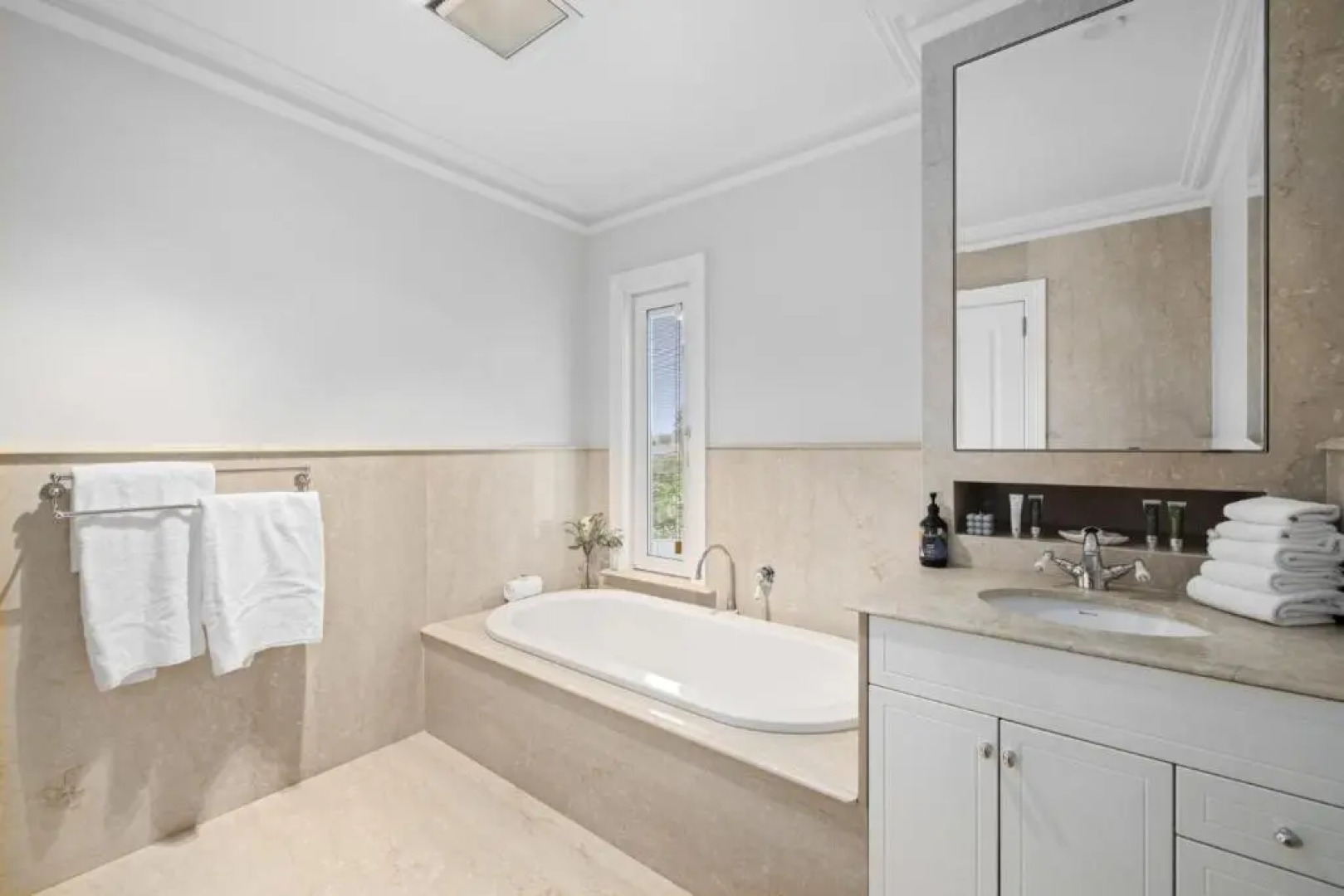 Solitary Views at Sapphire