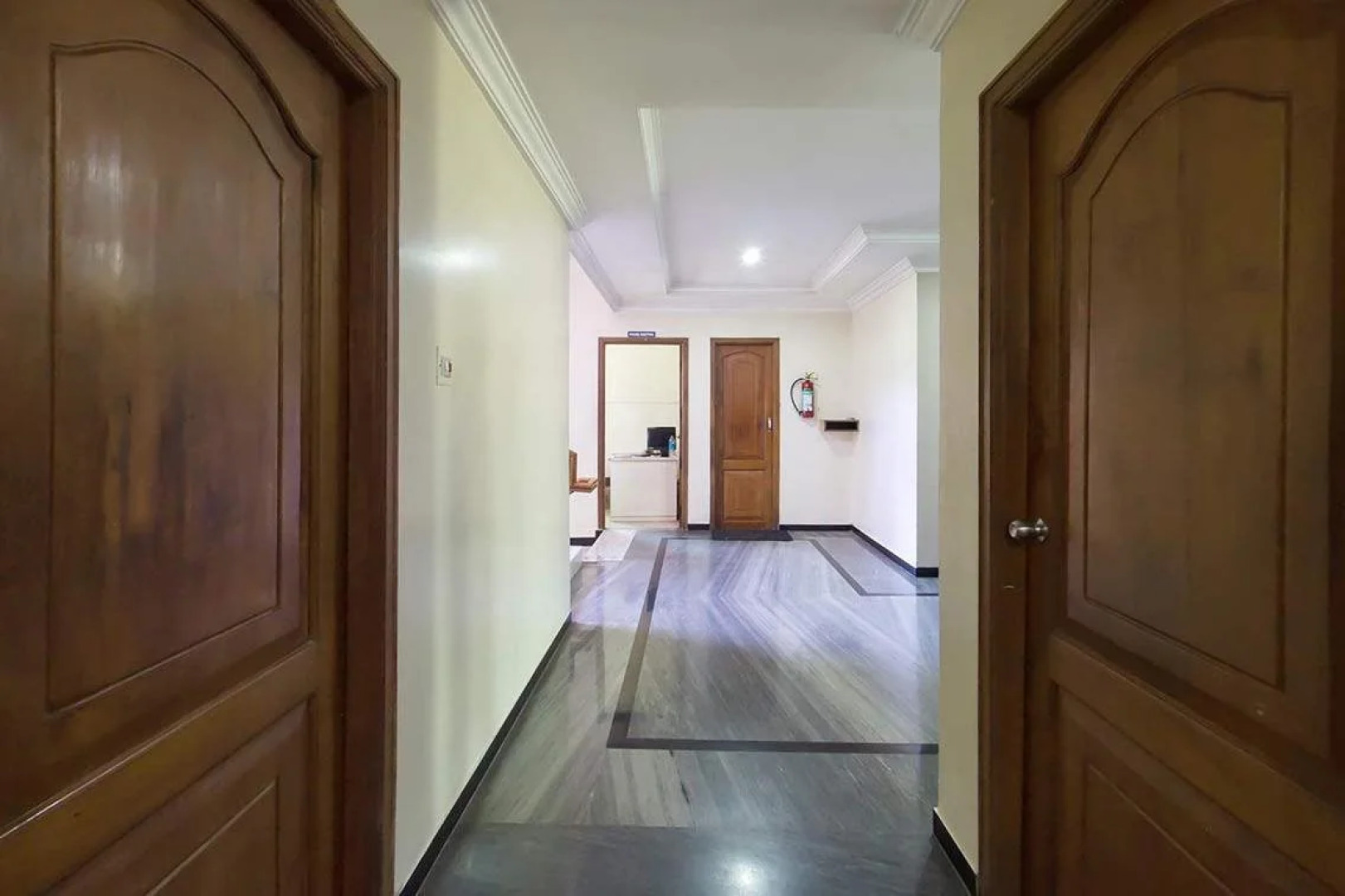 Hotel Aryaas Ressidence