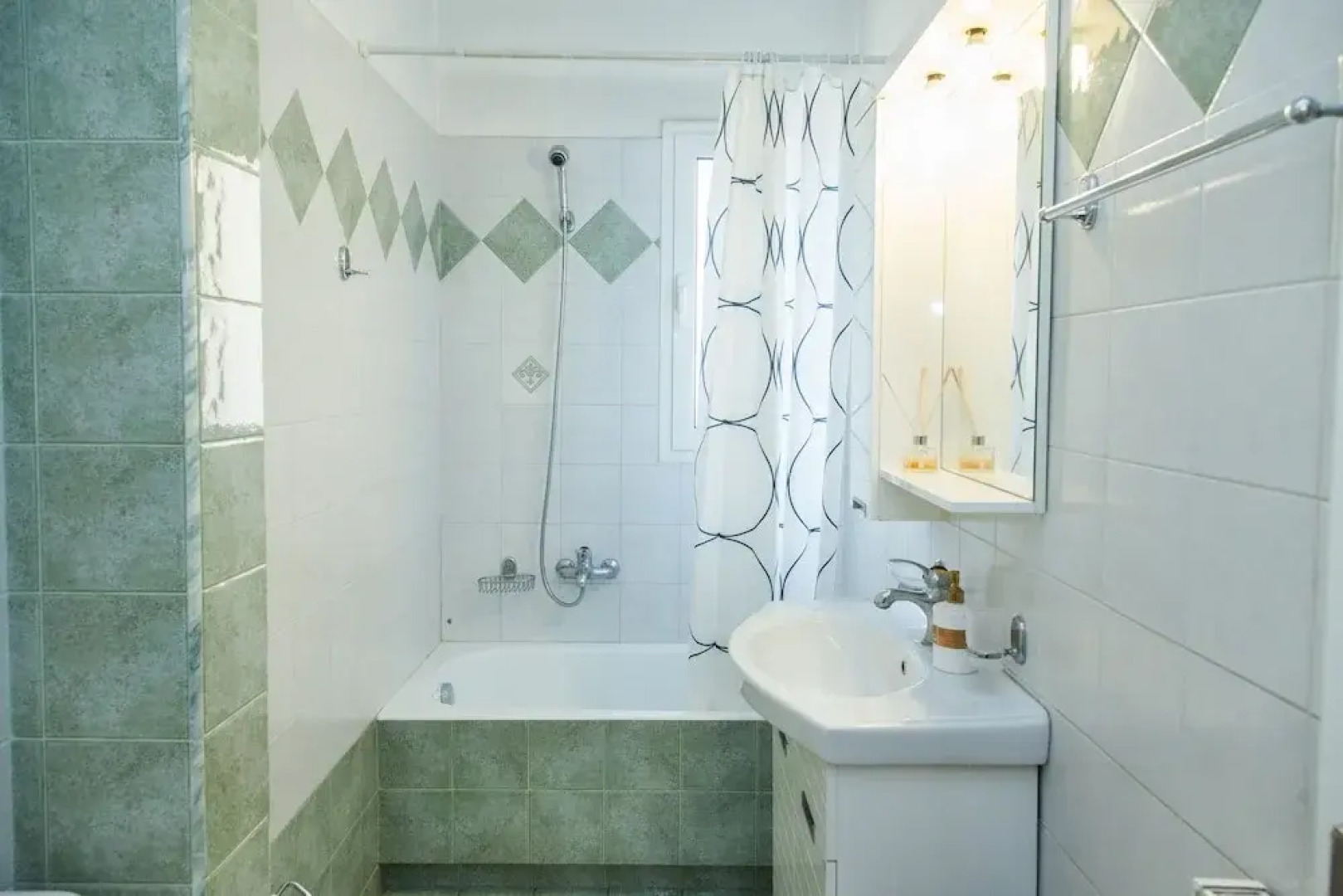 Cozy apt in Peristeri near Metro station