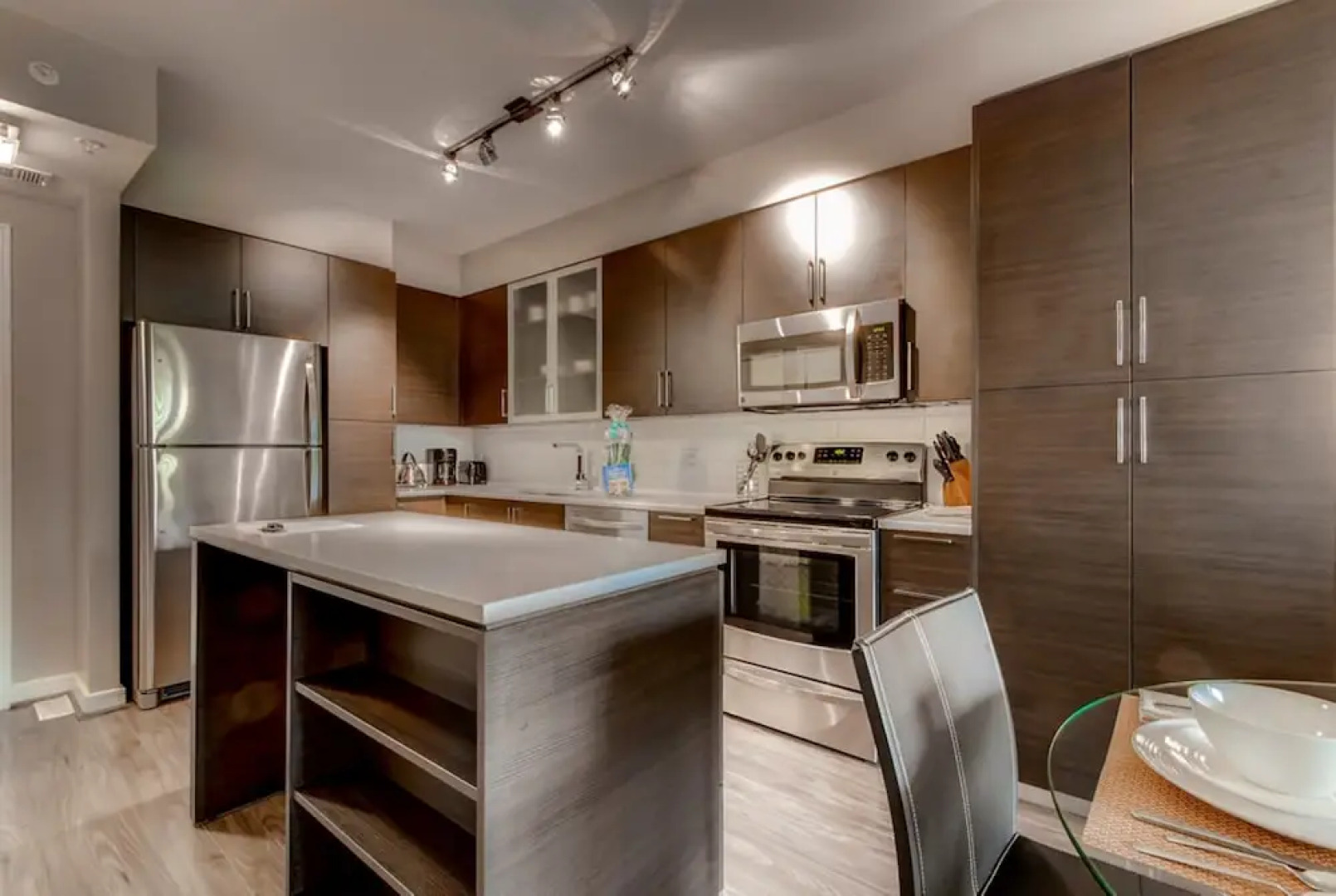 Global Luxury Suites at Stamford Center