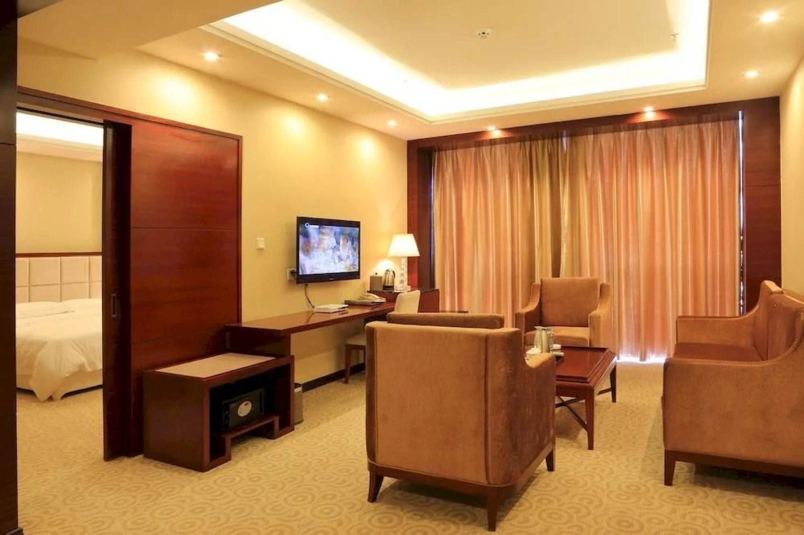 Chongzuo Tianhu Hotel