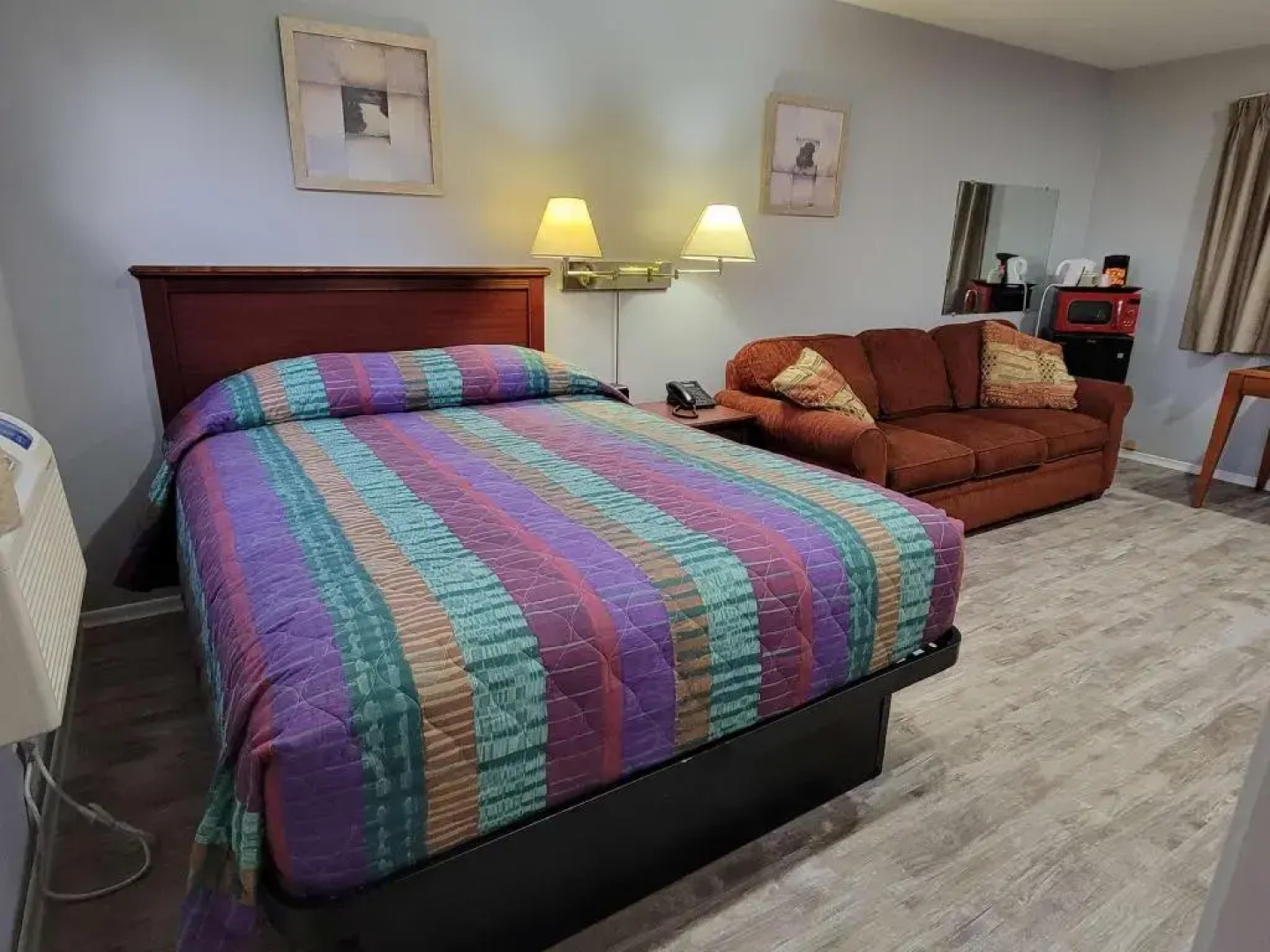 Knights Inn Cobourg