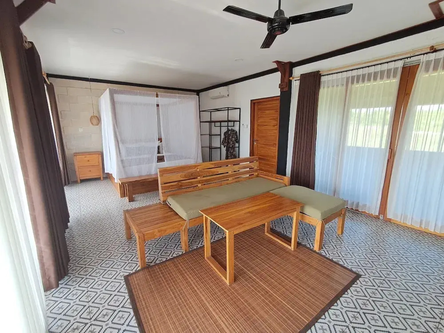 West Break Bali Medewi