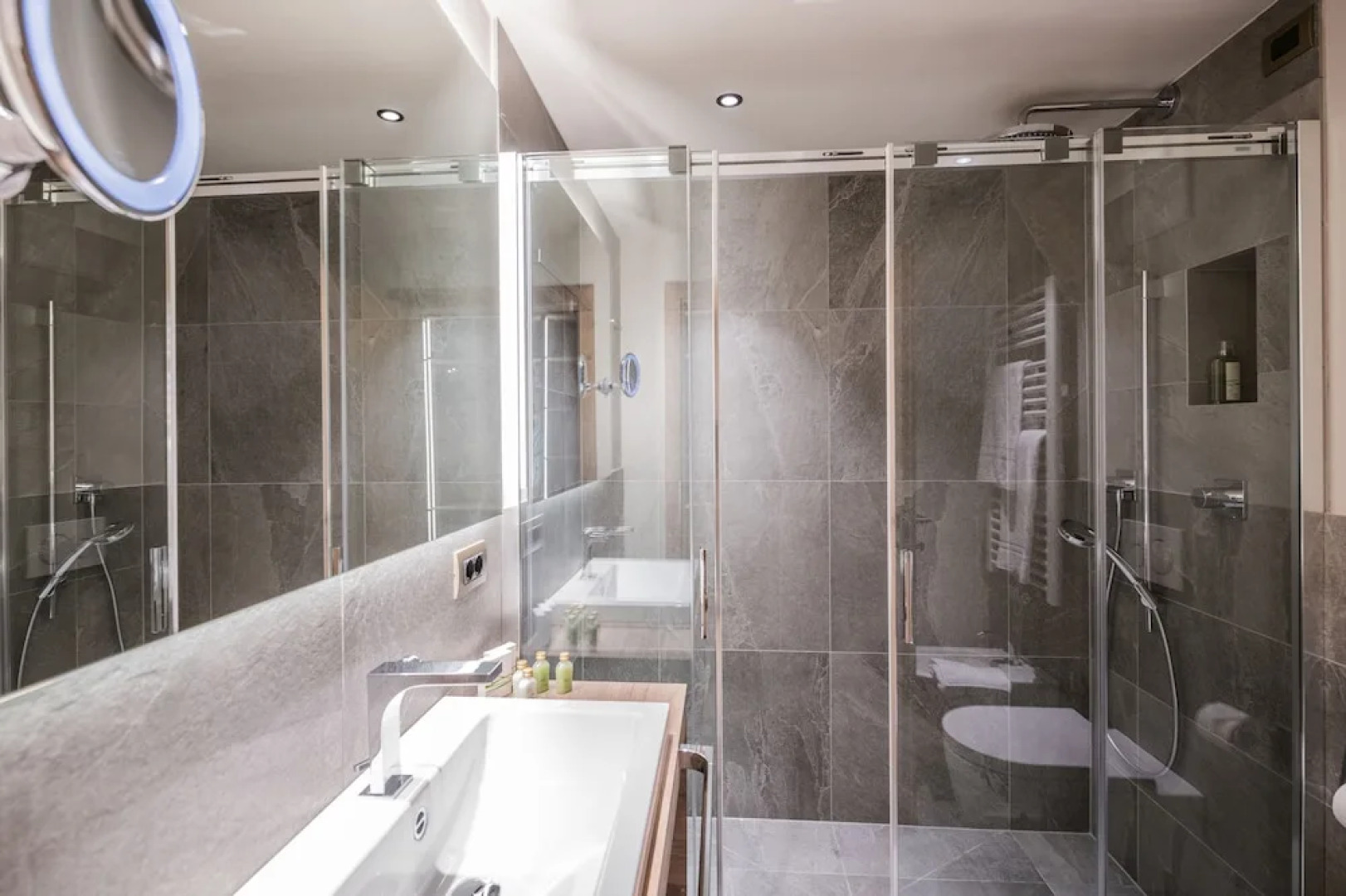 Post Alpina - Family Mountain Chalets