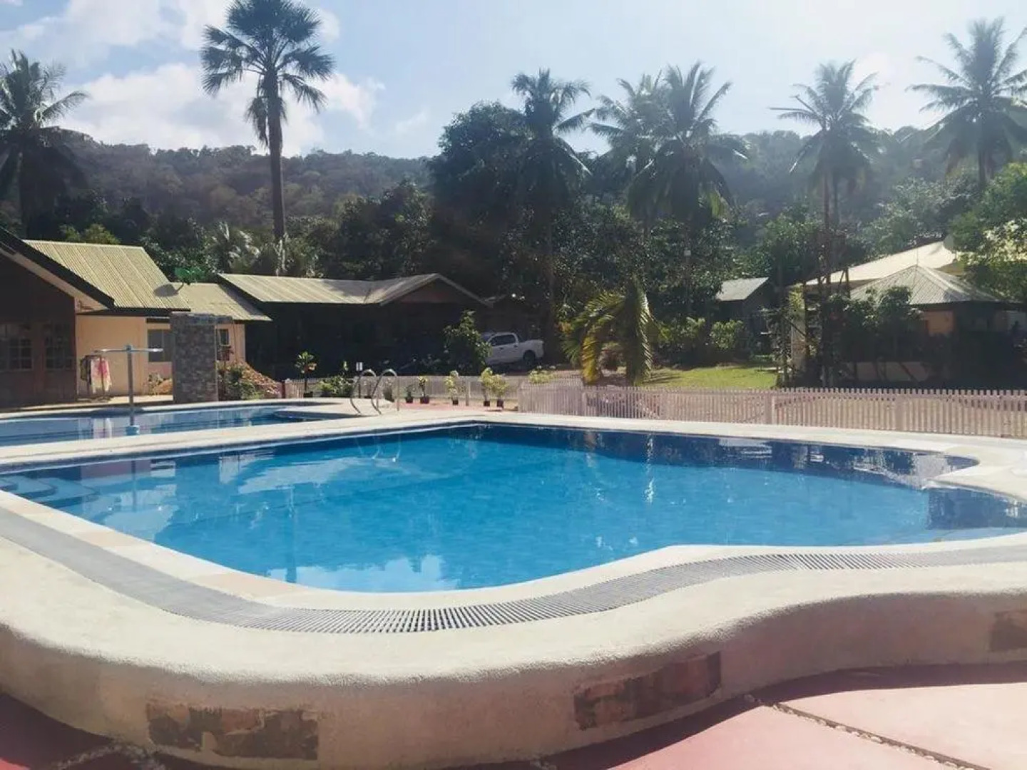 Tay LeLong's Pension House