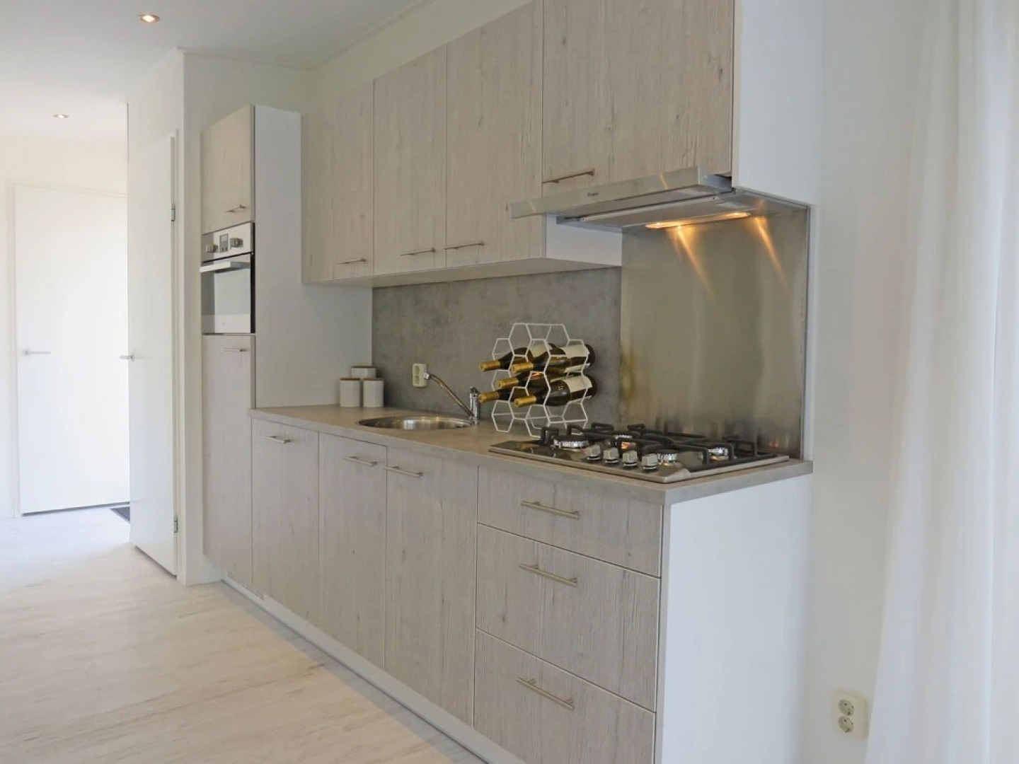 Modern Chalet With Dishwasher, Near the Beach